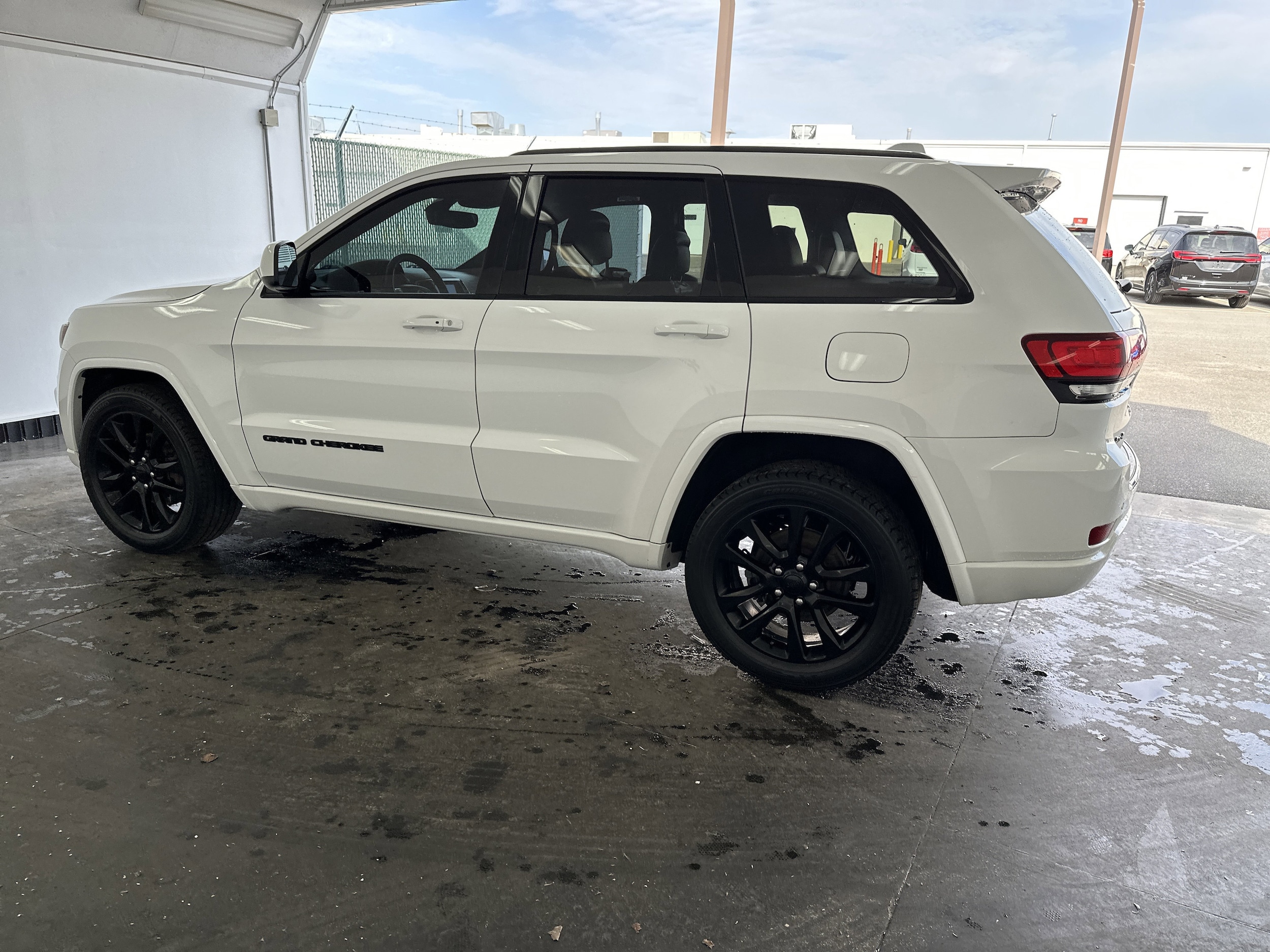 2018 Jeep Grand Cherokee Altitude photo 5