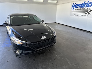 2023 Hyundai Elantra SEL Sedan