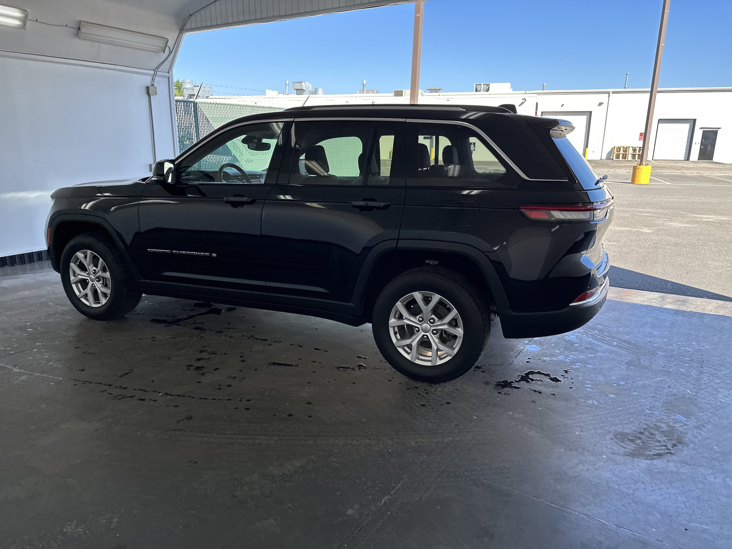 2023 Jeep Grand Cherokee Limited photo 4