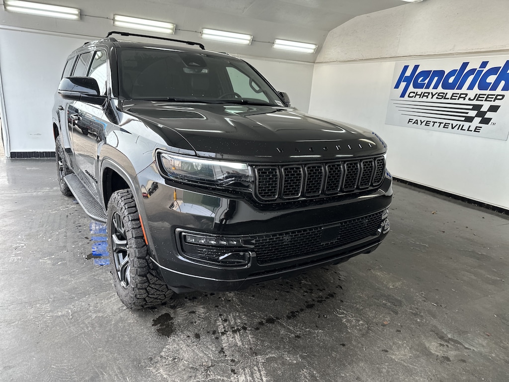 Used 2023 Jeep Wagoneer Series II Carbide SUV