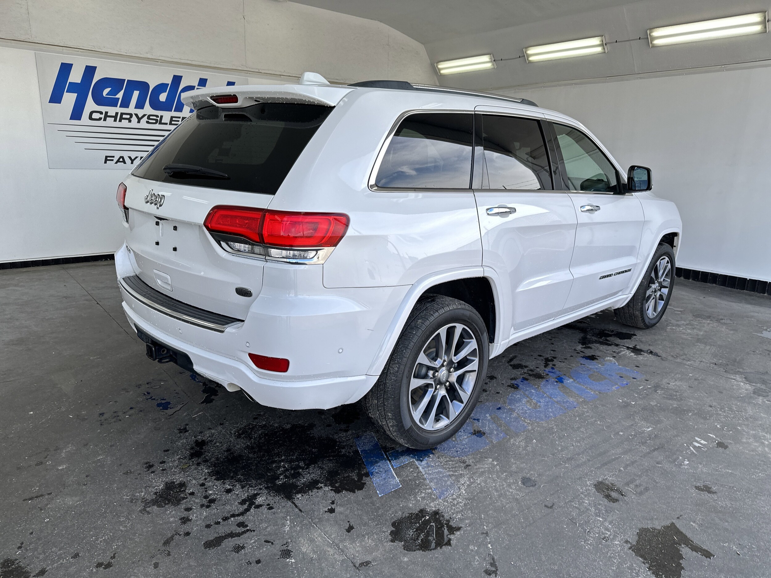 2018 Jeep Grand Cherokee Overland photo 3