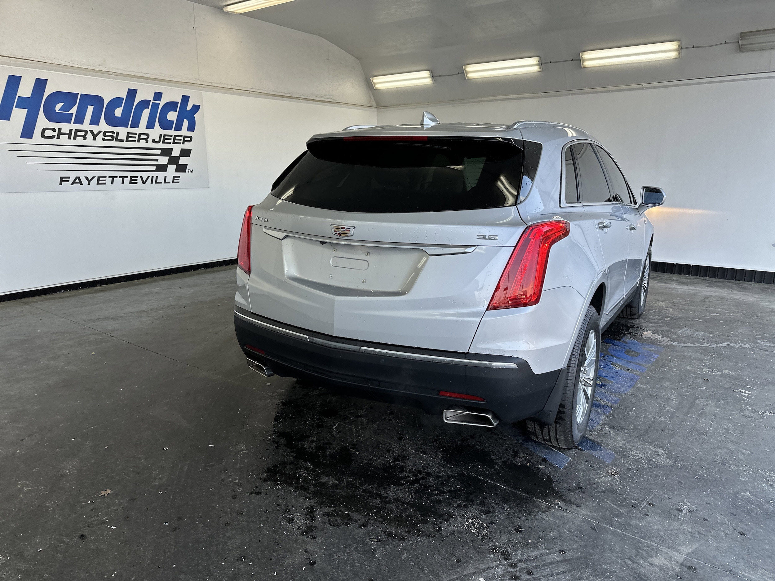2019 CADILLAC XT5 Luxury FWD photo 3