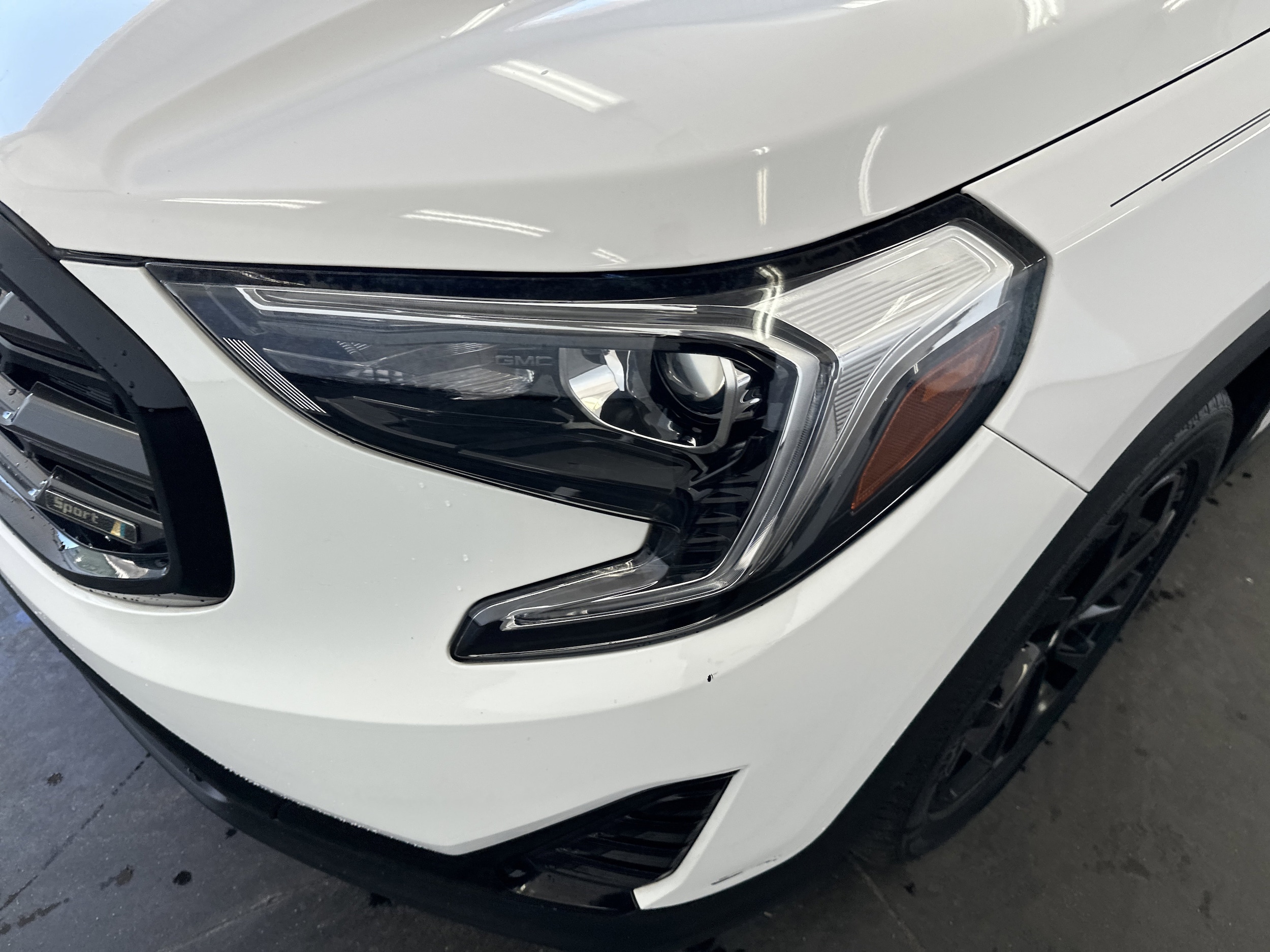 2020 GMC Terrain SLE photo 4