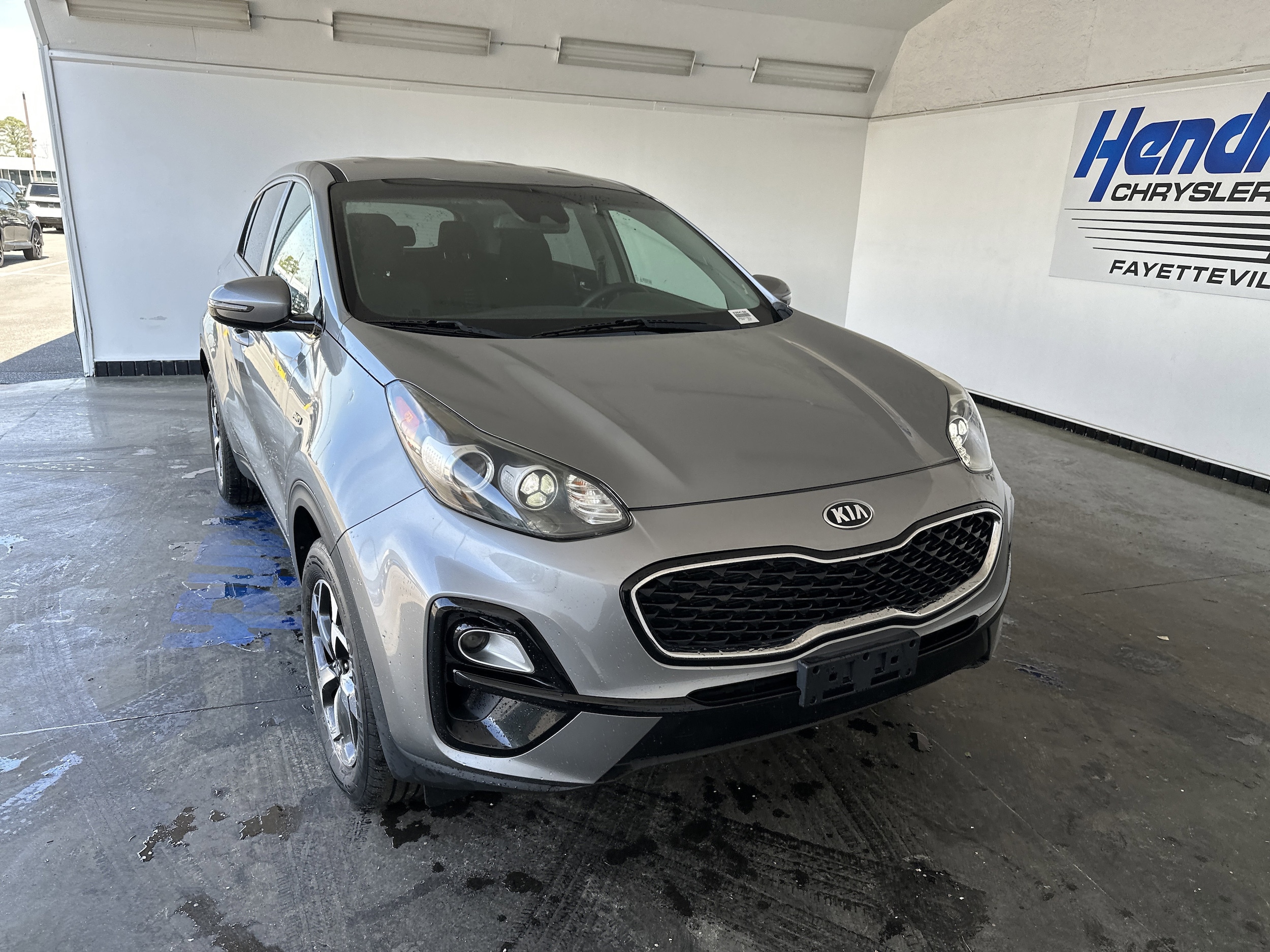 2020 Kia Sportage LX photo 2