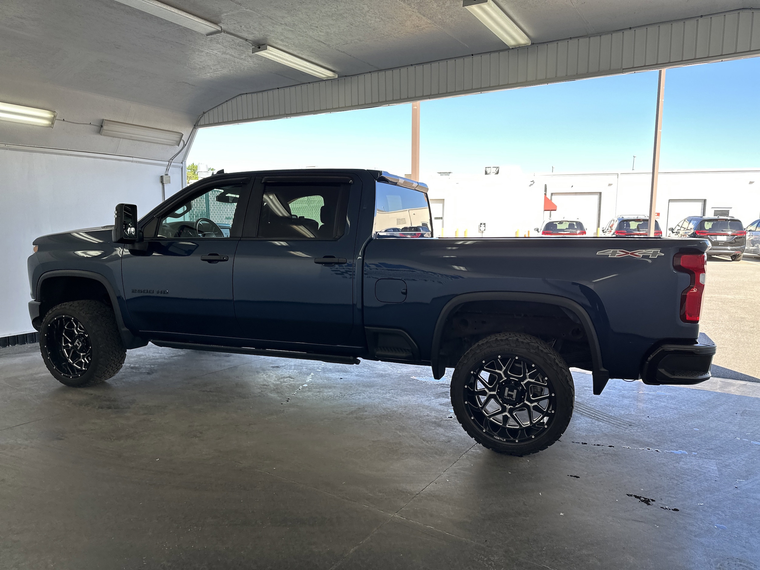 2020 Chevrolet Silverado 2500HD Custom photo 4