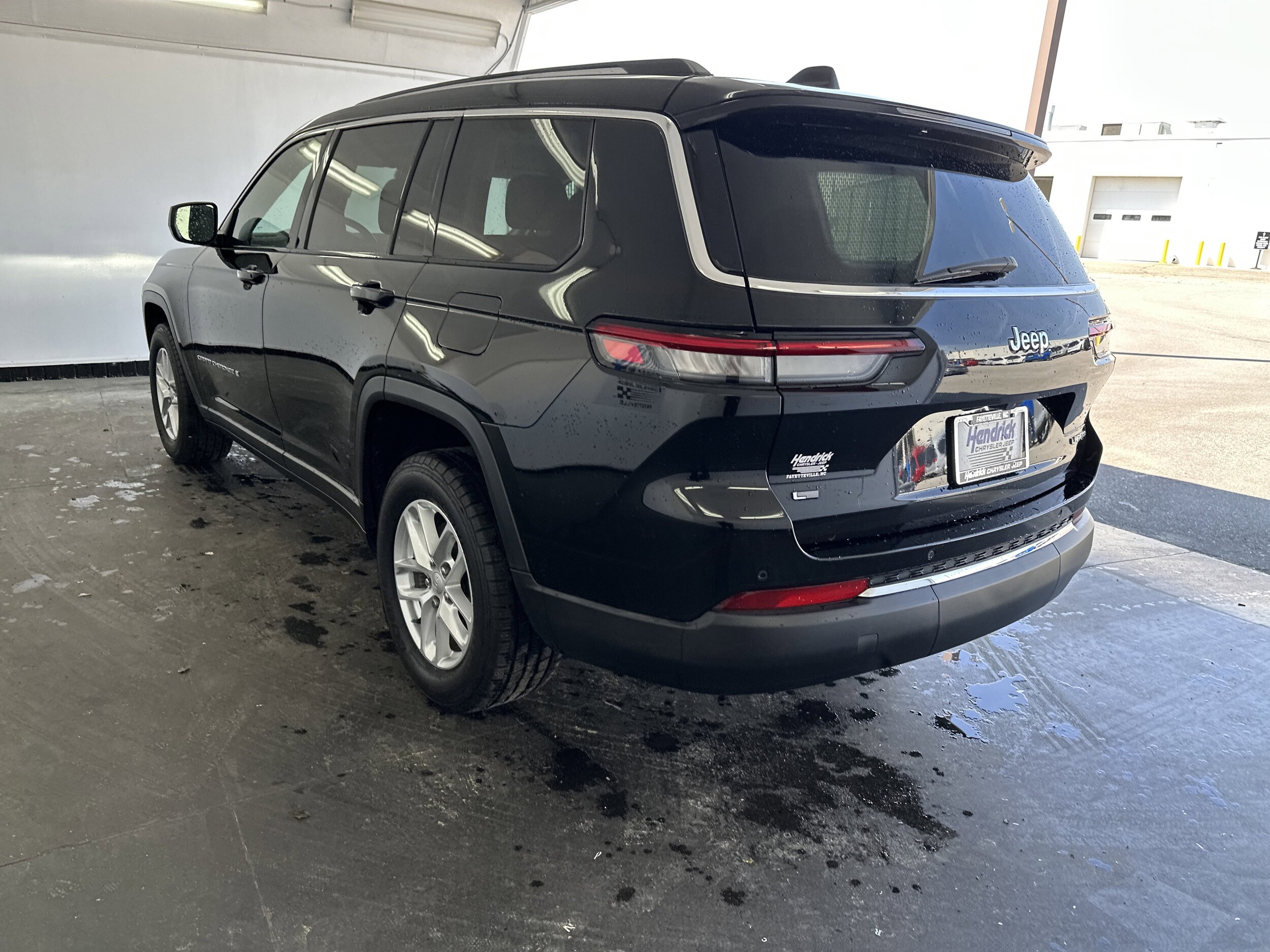 2022 Jeep Grand Cherokee L Laredo photo 6