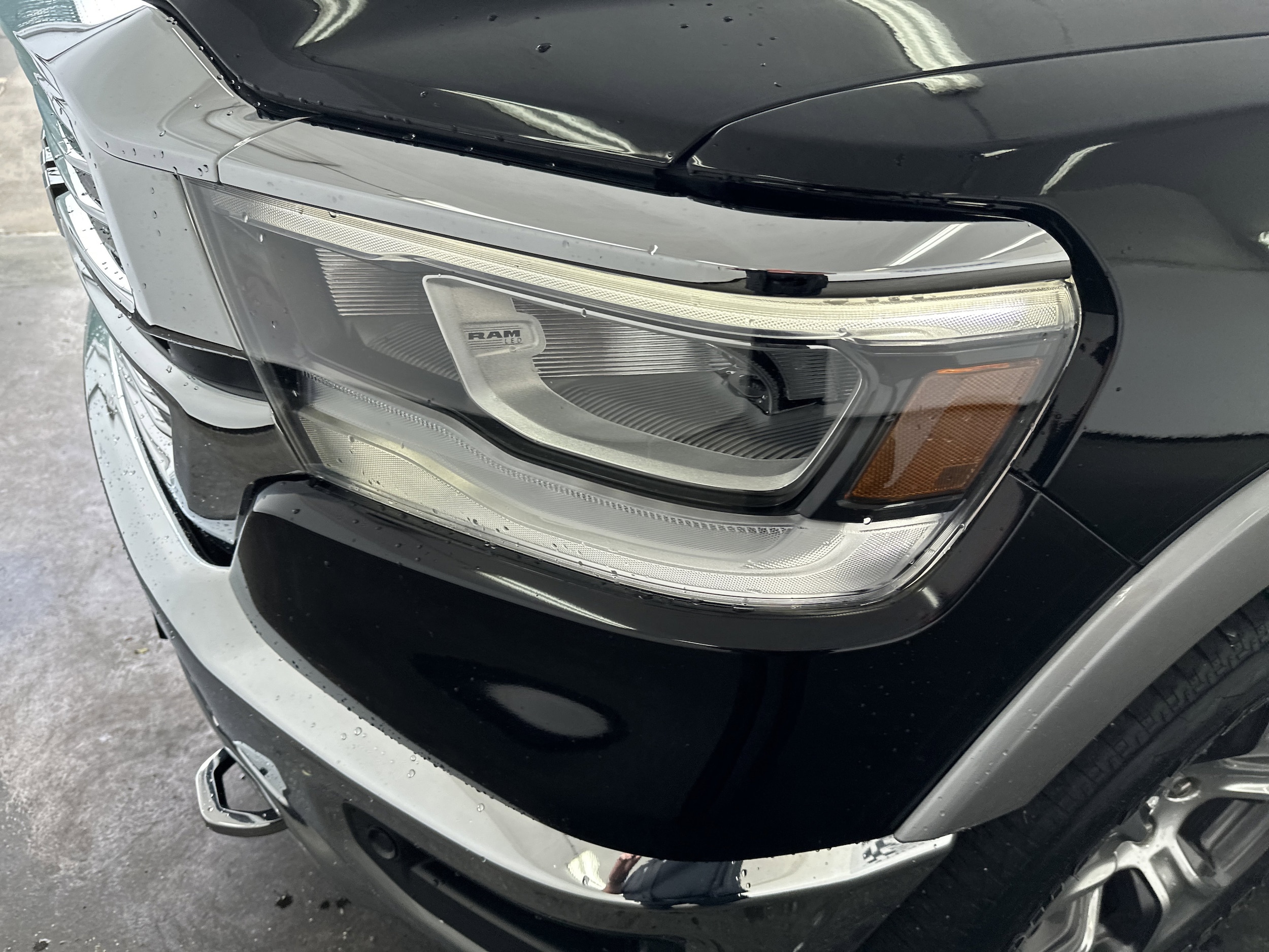 2020 Ram 1500 Laramie photo 5