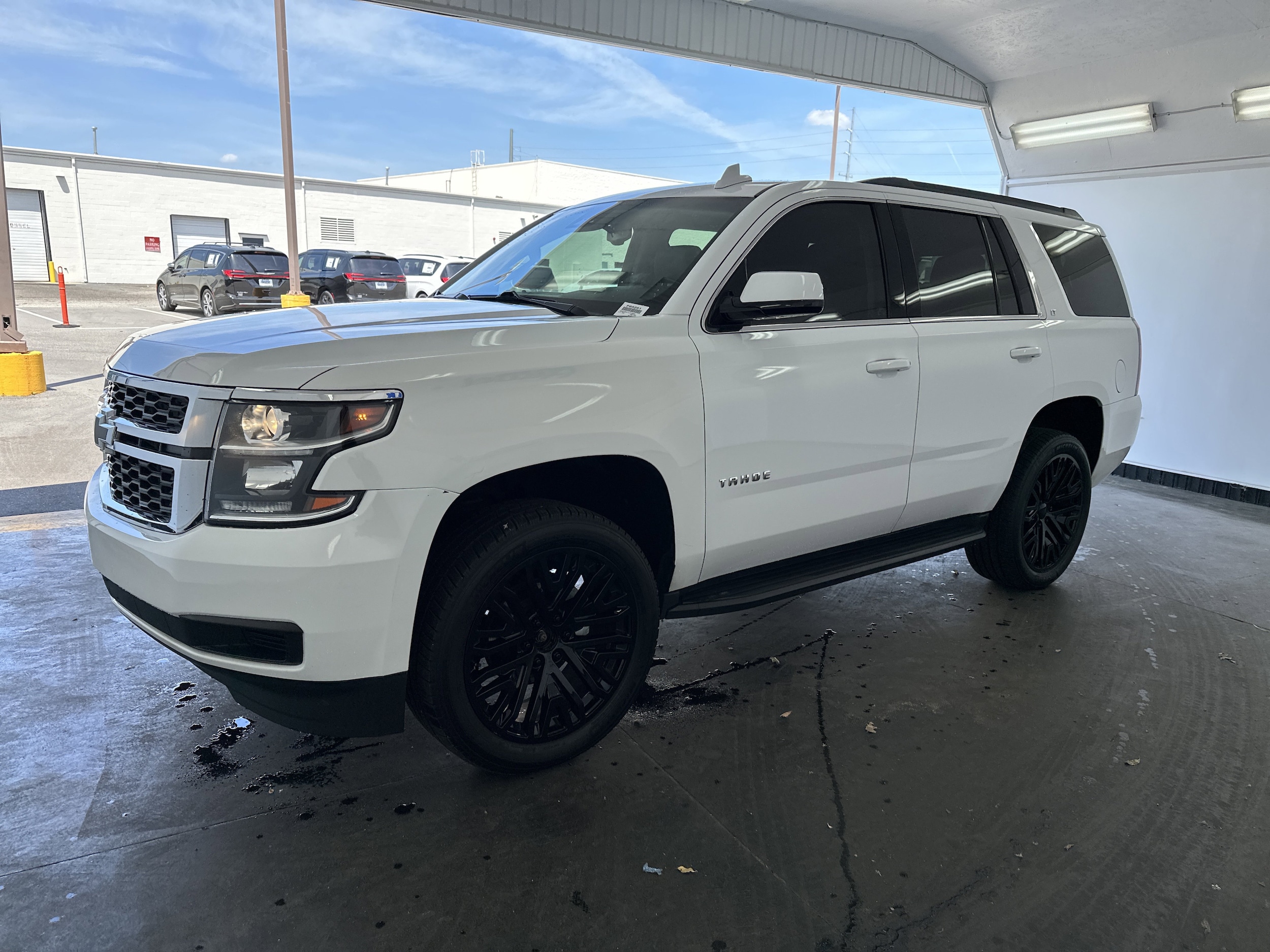 2020 Chevrolet Tahoe LT photo 2