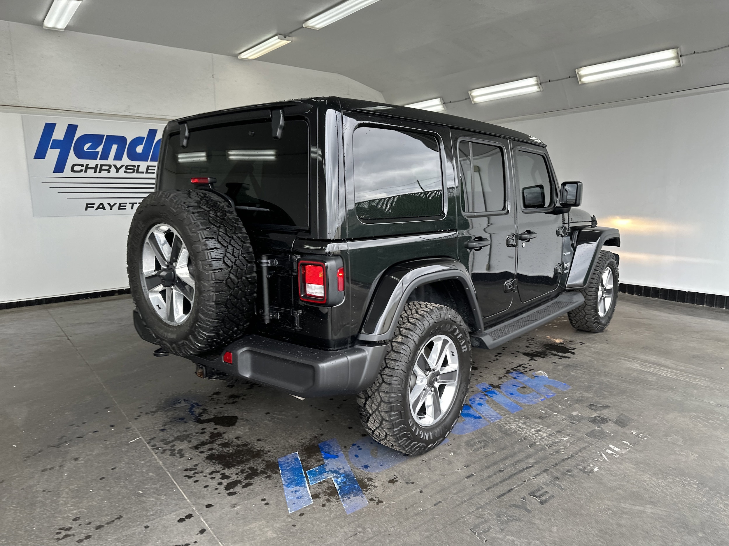 2022 Jeep Wrangler Unlimited Sahara photo 3