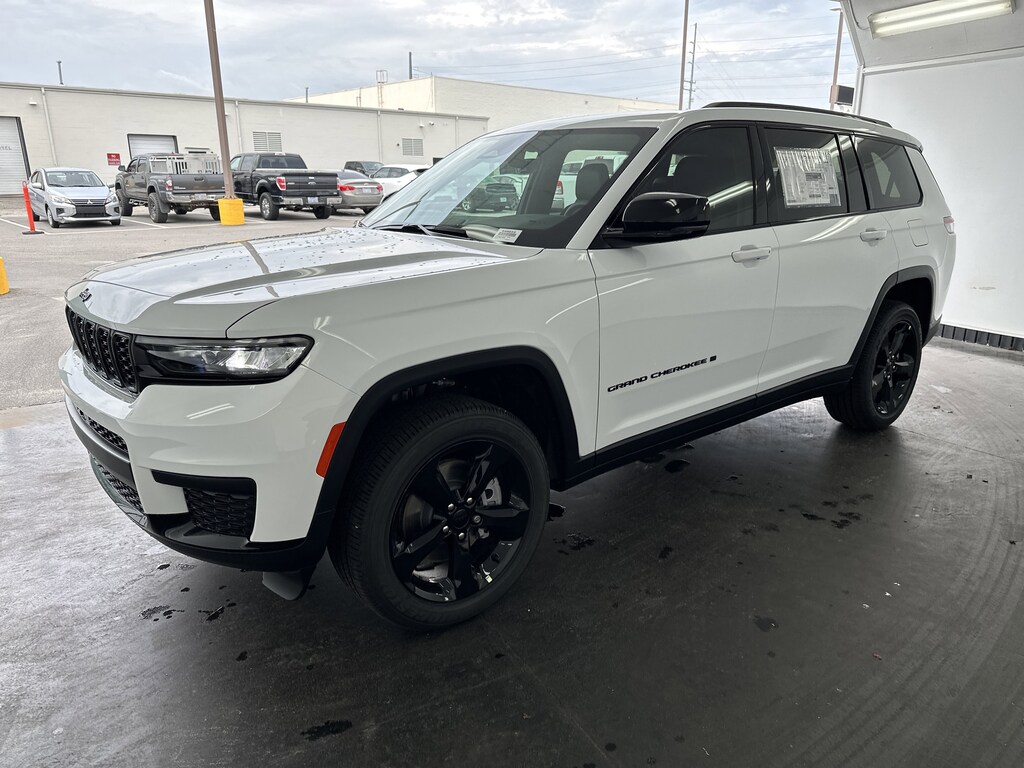 New 2025 Jeep Grand Cherokee L Altitude X SUV
