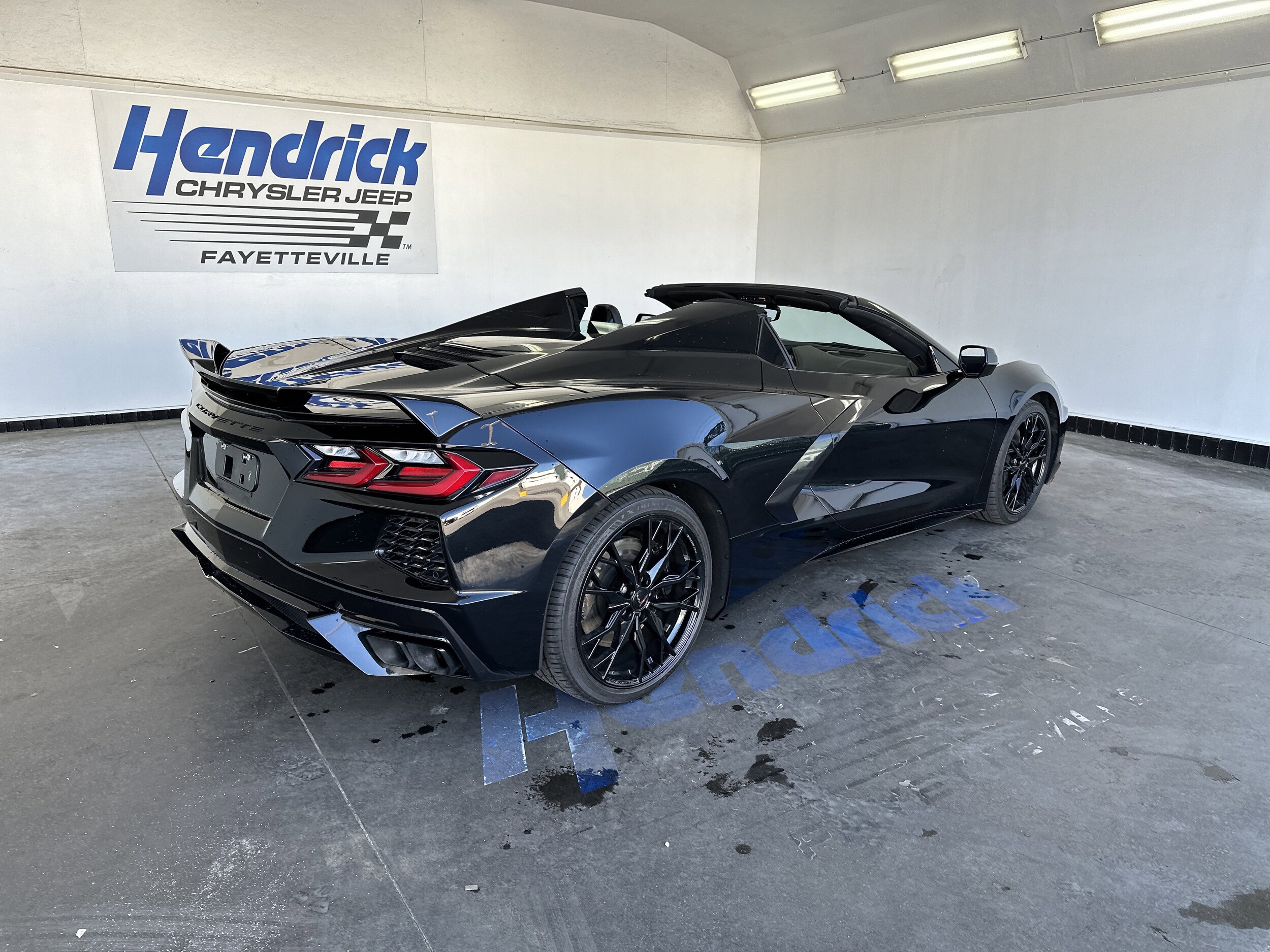 2023 Chevrolet Corvette 2LT photo 3