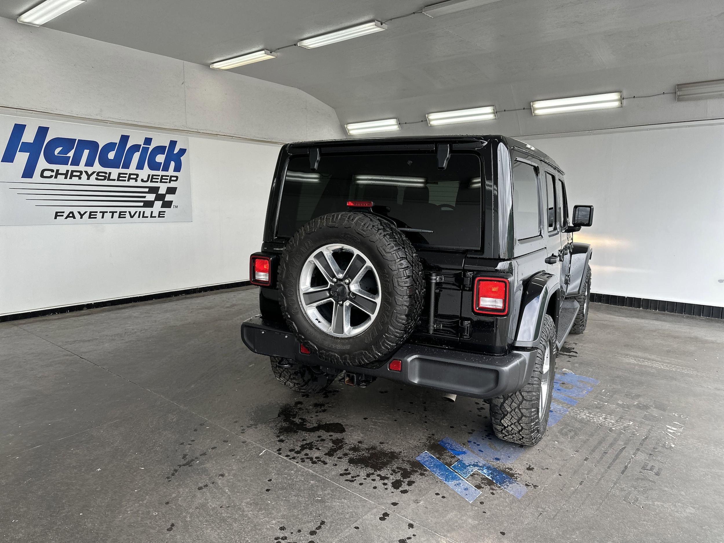 2022 Jeep Wrangler Unlimited Sahara photo 6