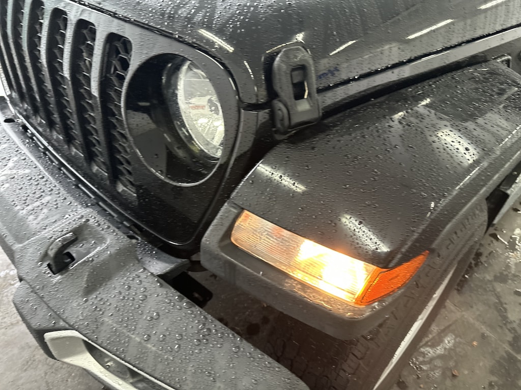 Used 2022 Jeep Gladiator Sport S Pickup