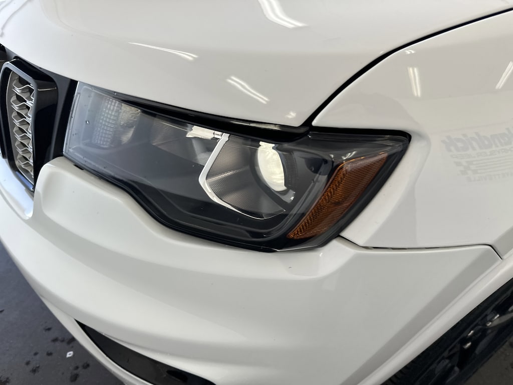 Used 2019 Jeep Grand Cherokee Altitude SUV