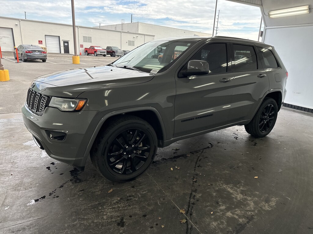 Used 2021 Jeep Grand Cherokee Laredo X SUV