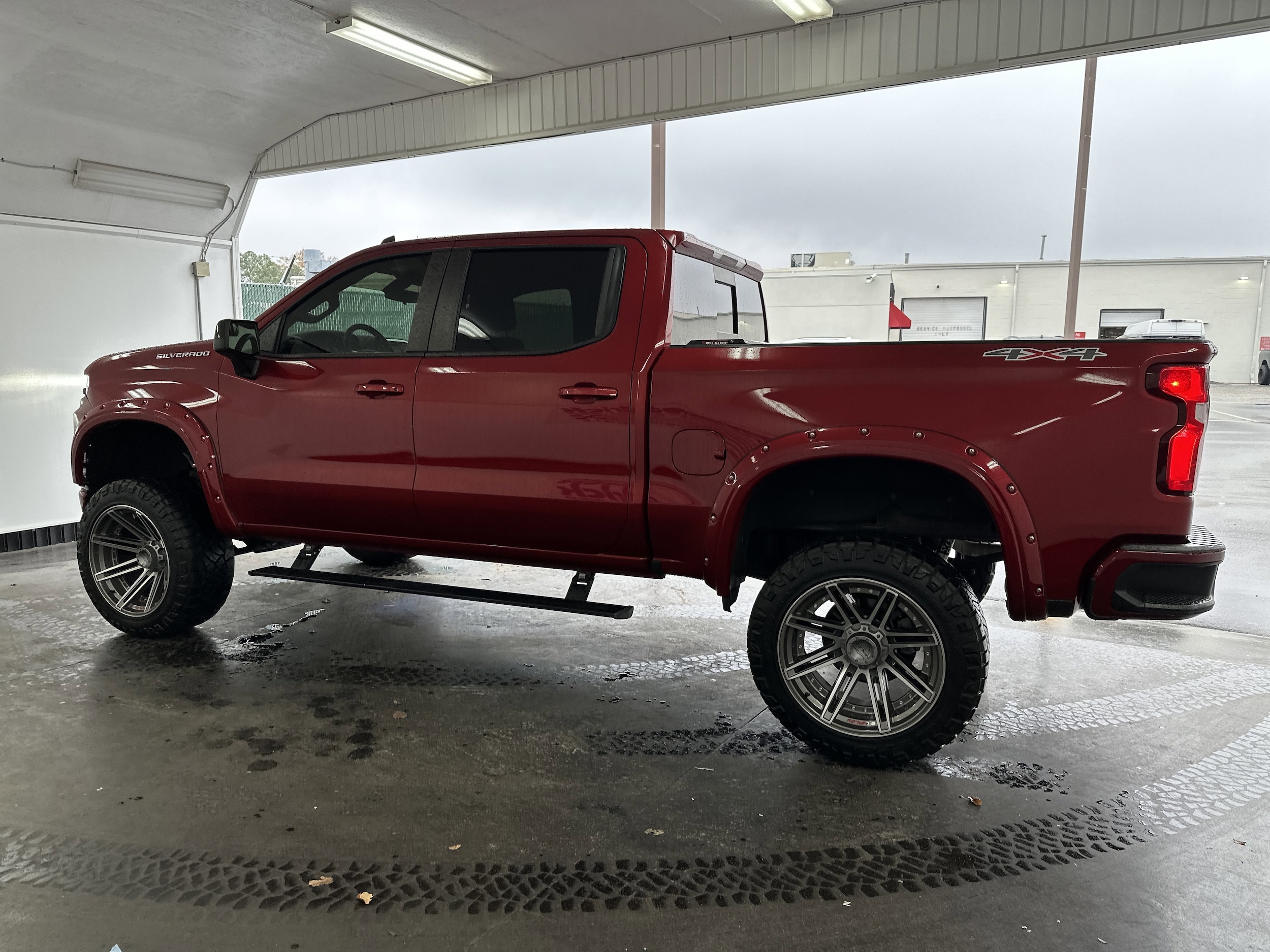 2021 Chevrolet Silverado 1500 RST photo 4