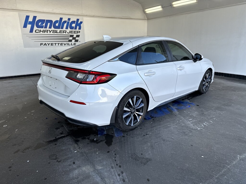 Used 2023 Honda Civic EX-L Hatchback