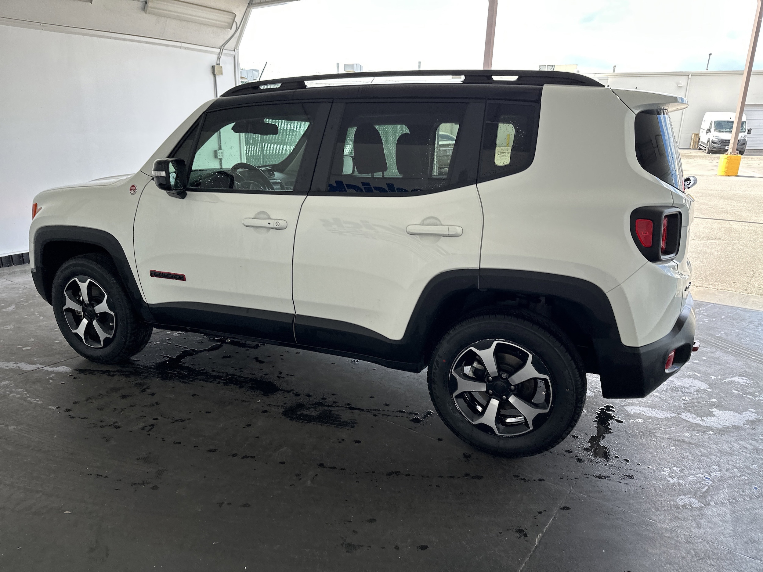 2022 Jeep Renegade Trailhawk photo 5