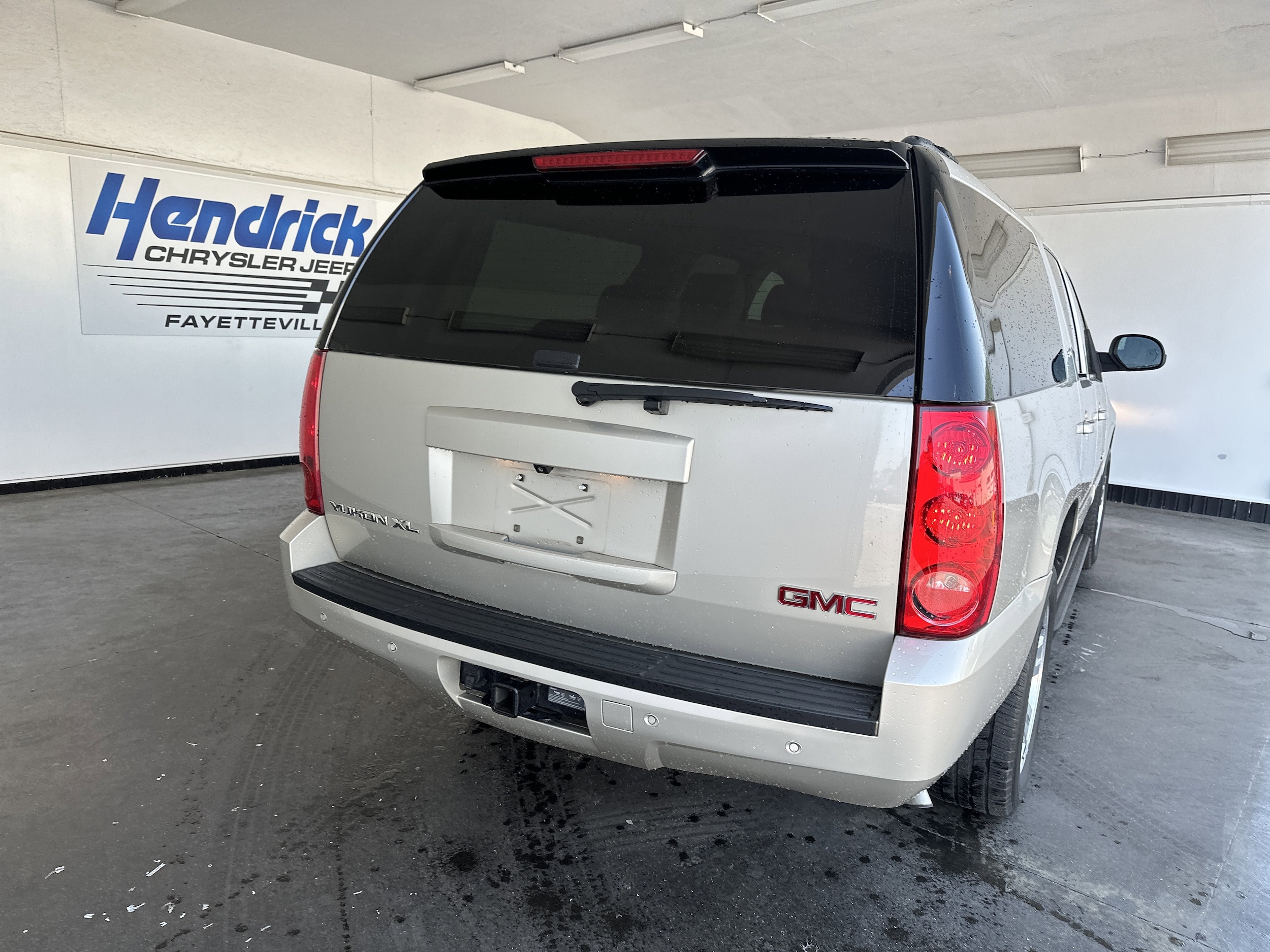 2014 GMC Yukon XL SLT photo 3