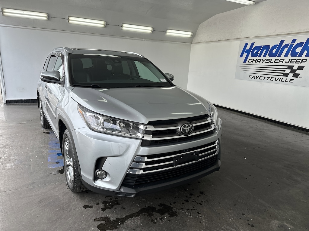 Used 2017 Toyota Highlander Limited Platinum SUV