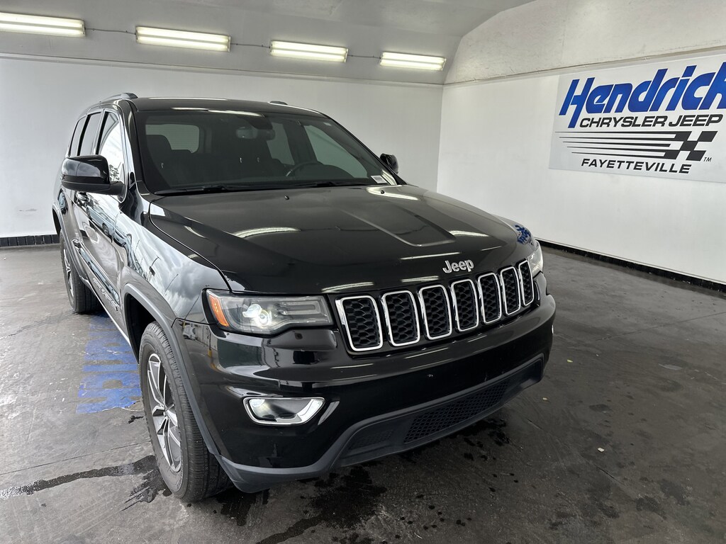 Used 2020 Jeep Grand Cherokee Laredo E SUV