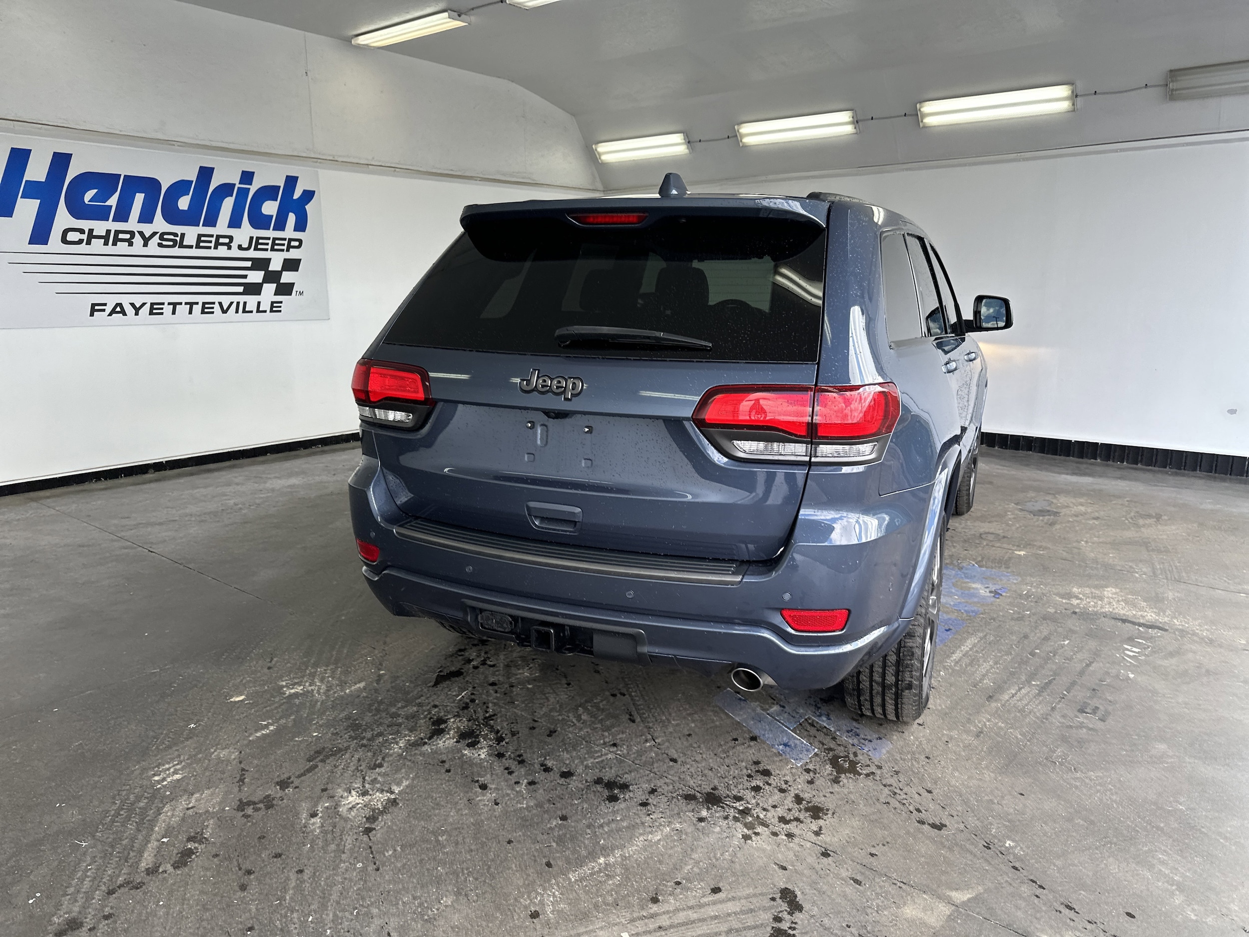 2021 Jeep Grand Cherokee 80th Anniversary photo 3