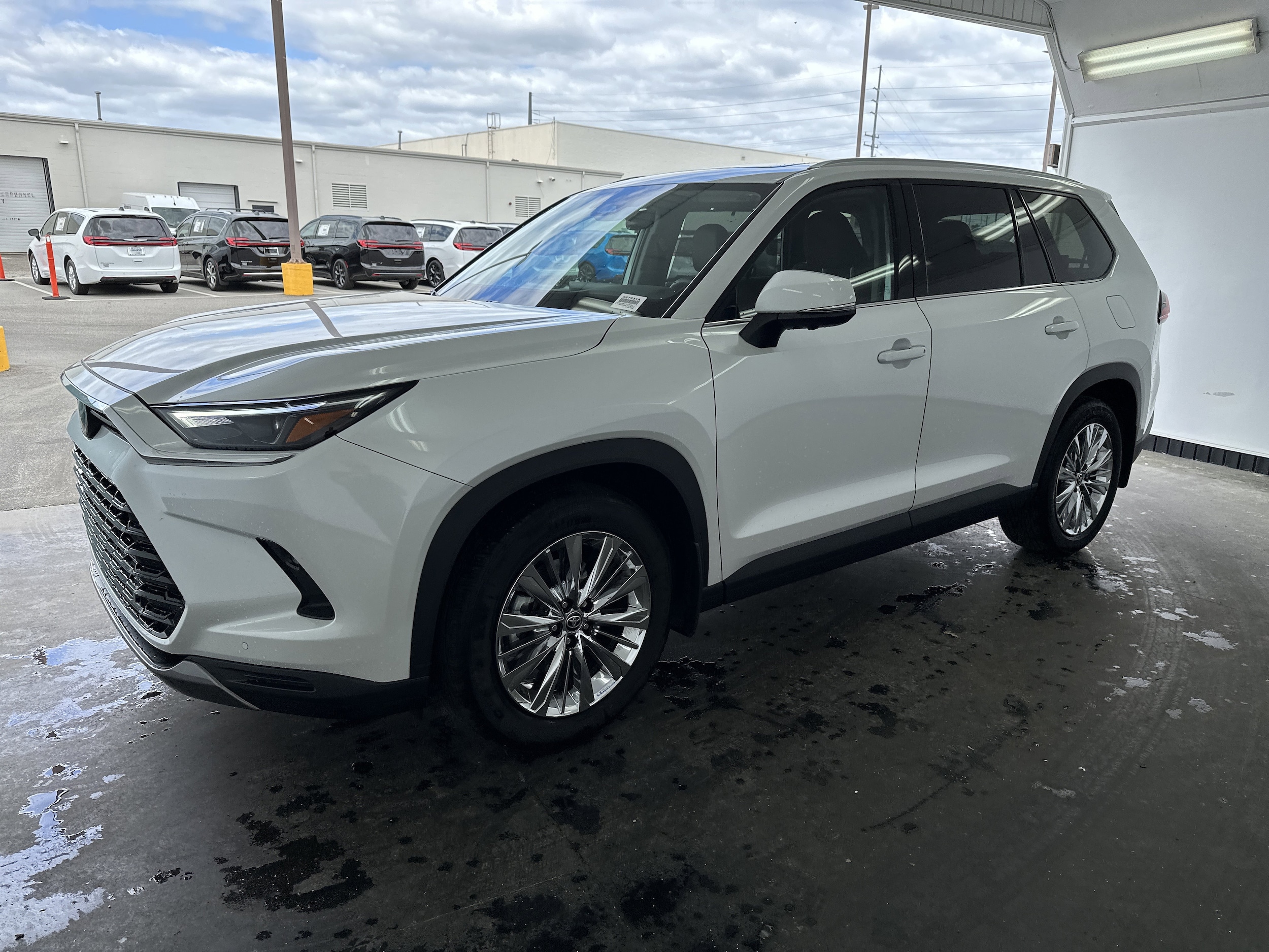 2026 Toyota Grand Highlander Platinum photo 4