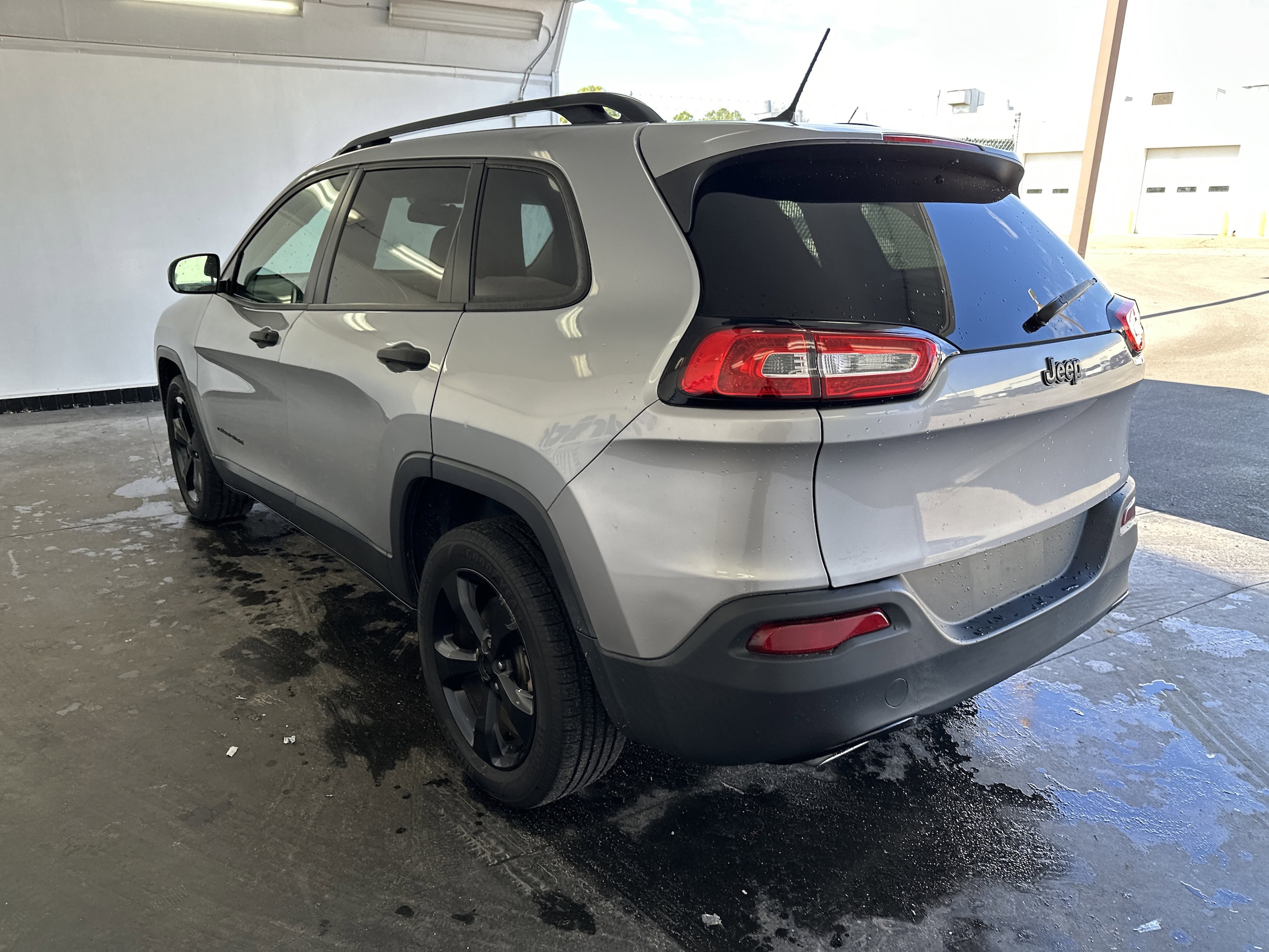 2017 Jeep Cherokee Altitude photo 6