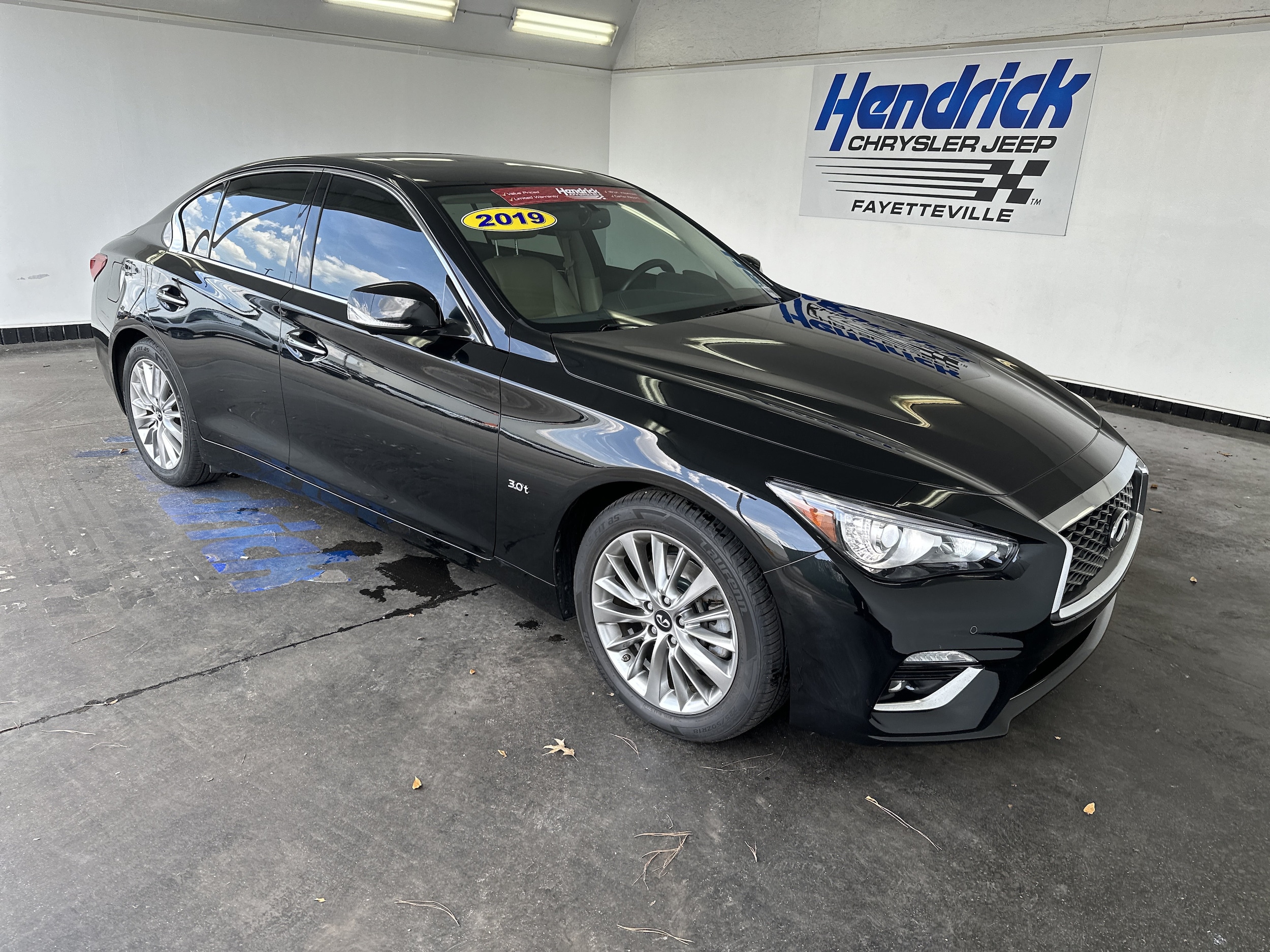 INFINITI Q50 3.0t LUXE