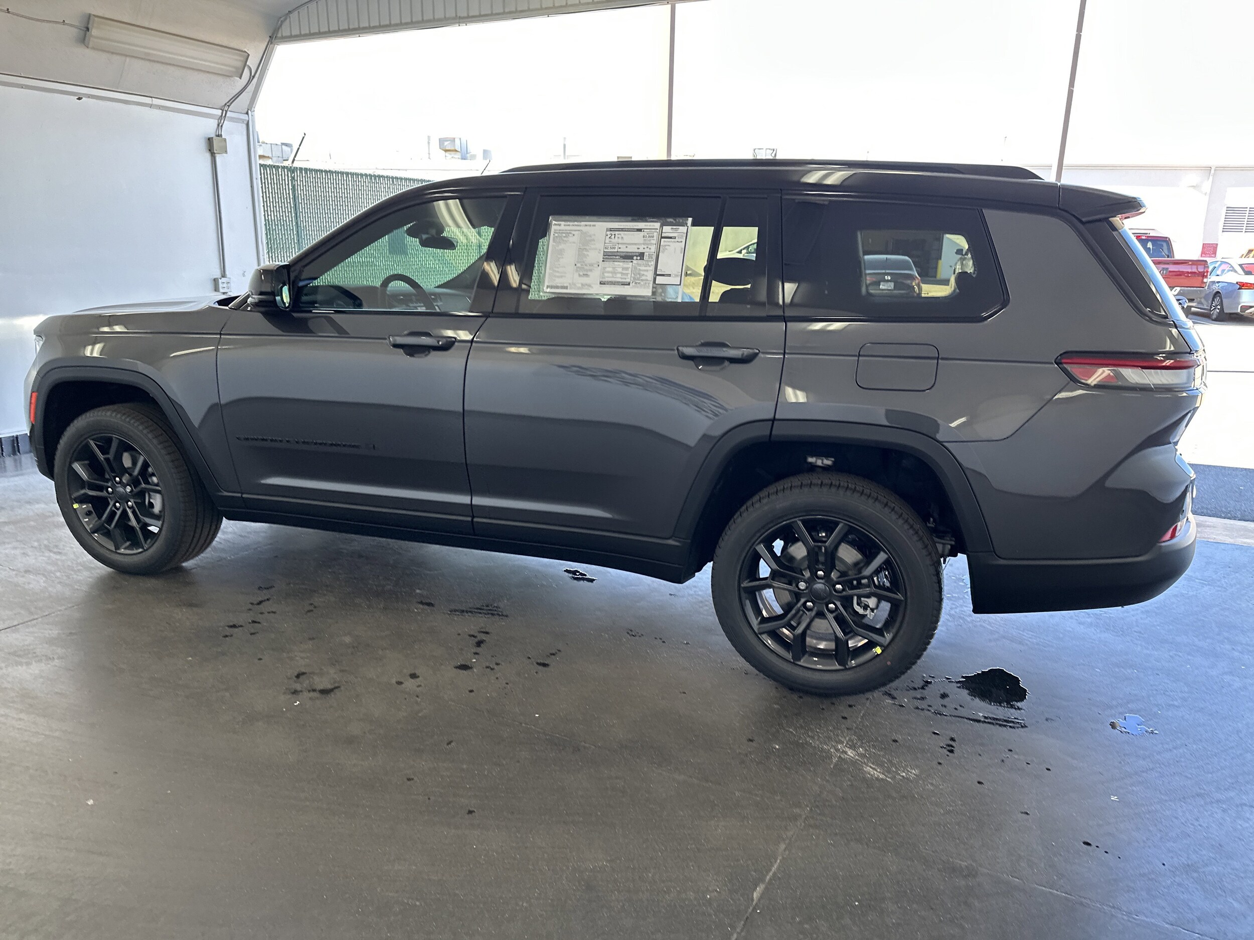 ennoy SHAKATECH CHARCOAL GRAY【L】 New 2025 Jeep Grand Cherokee L