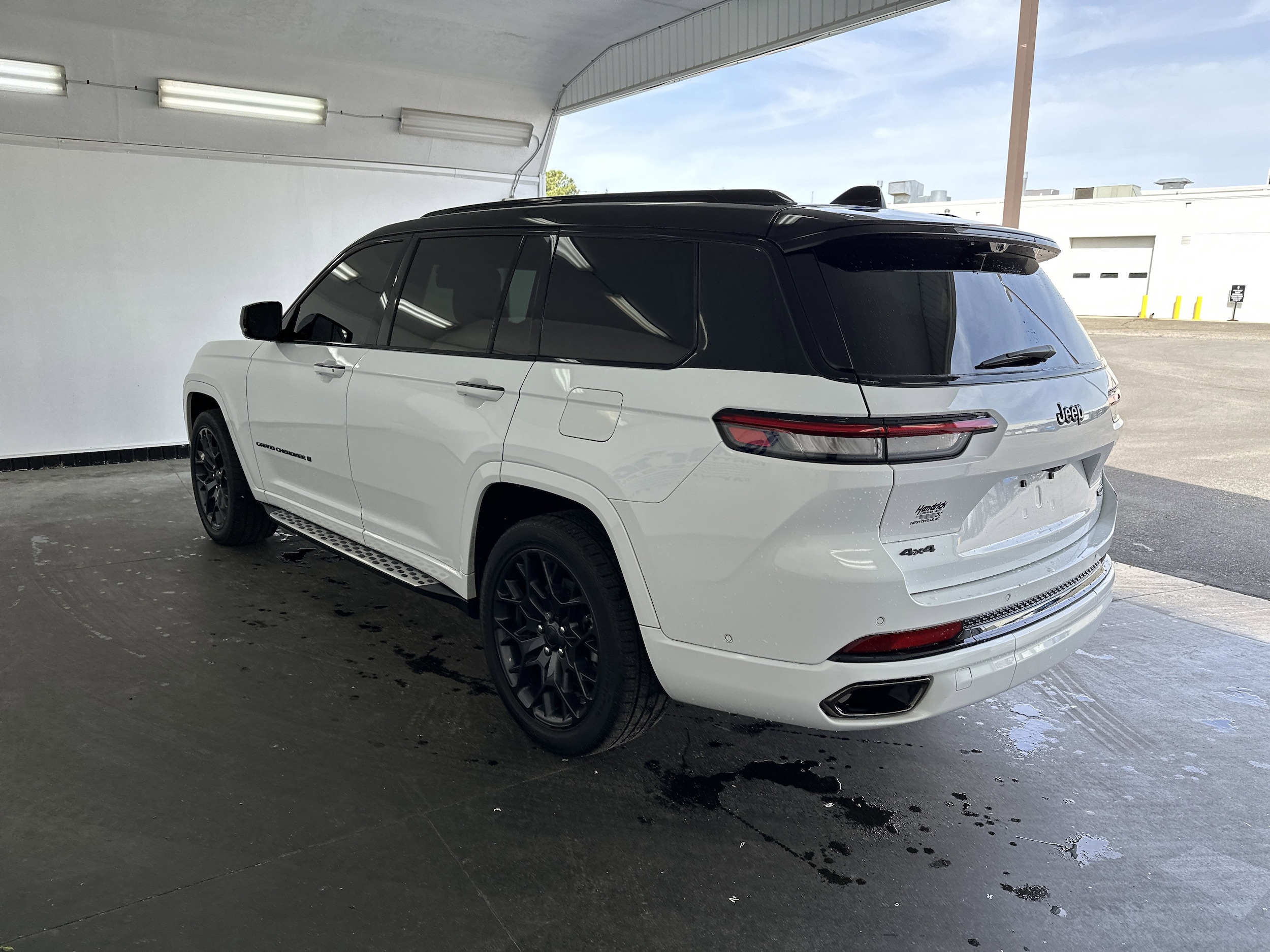 2024 Jeep Grand Cherokee L Summit Reserve photo 5