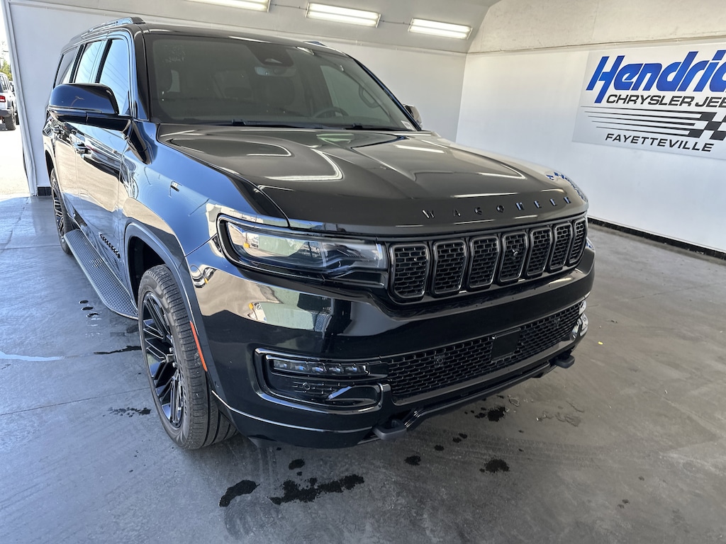 Used 2024 Jeep Wagoneer L Series II Carbide SUV