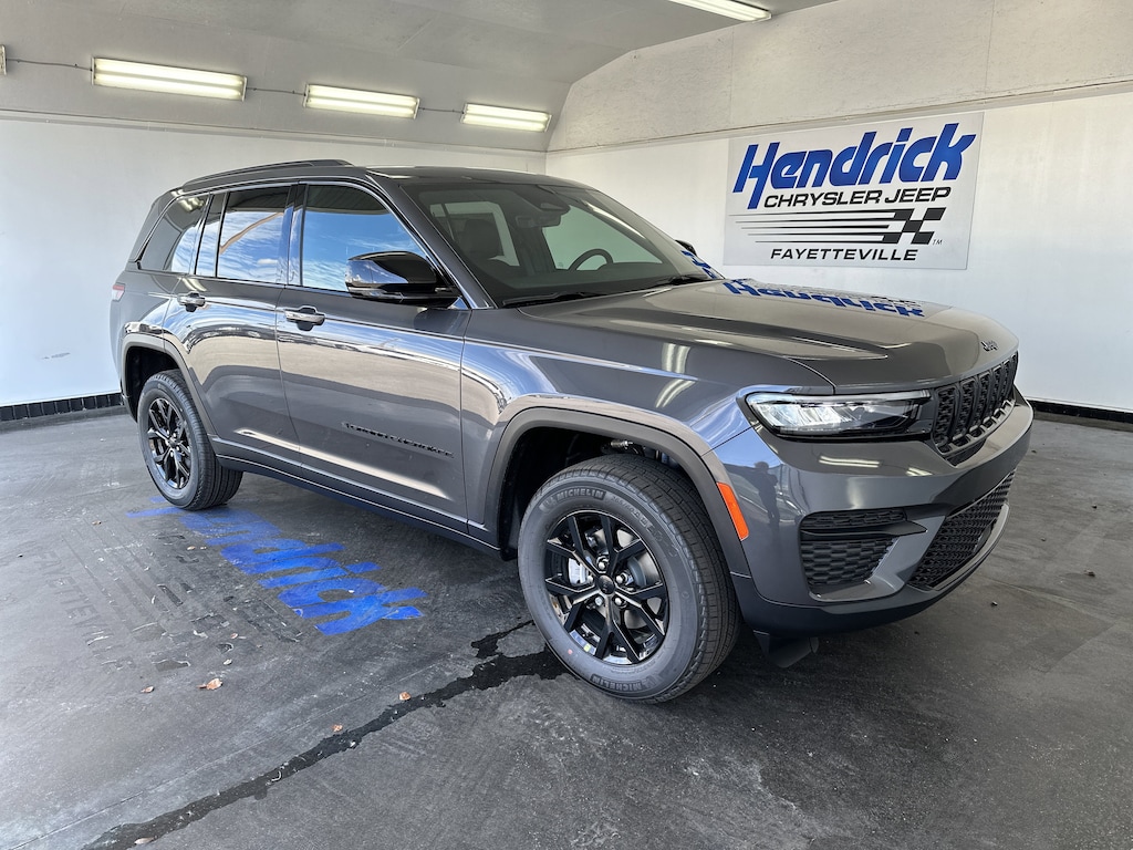 New 2025 Jeep Grand Cherokee Altitude X SUV
