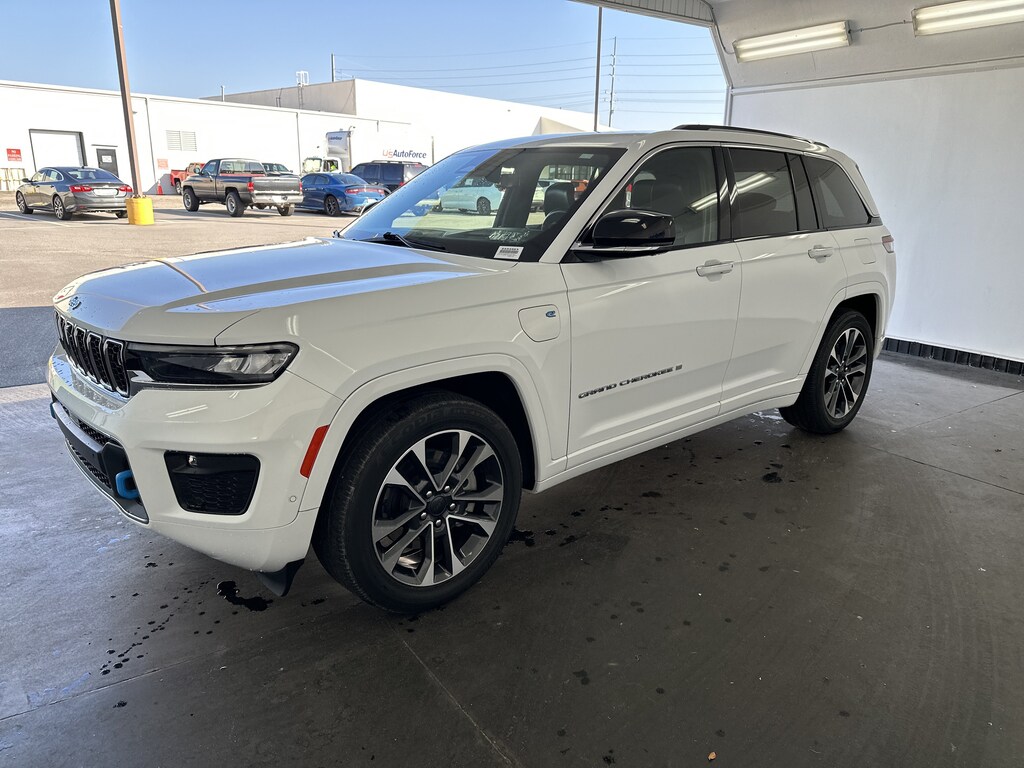 Used 2023 Jeep Grand Cherokee 4xe Overland SUV