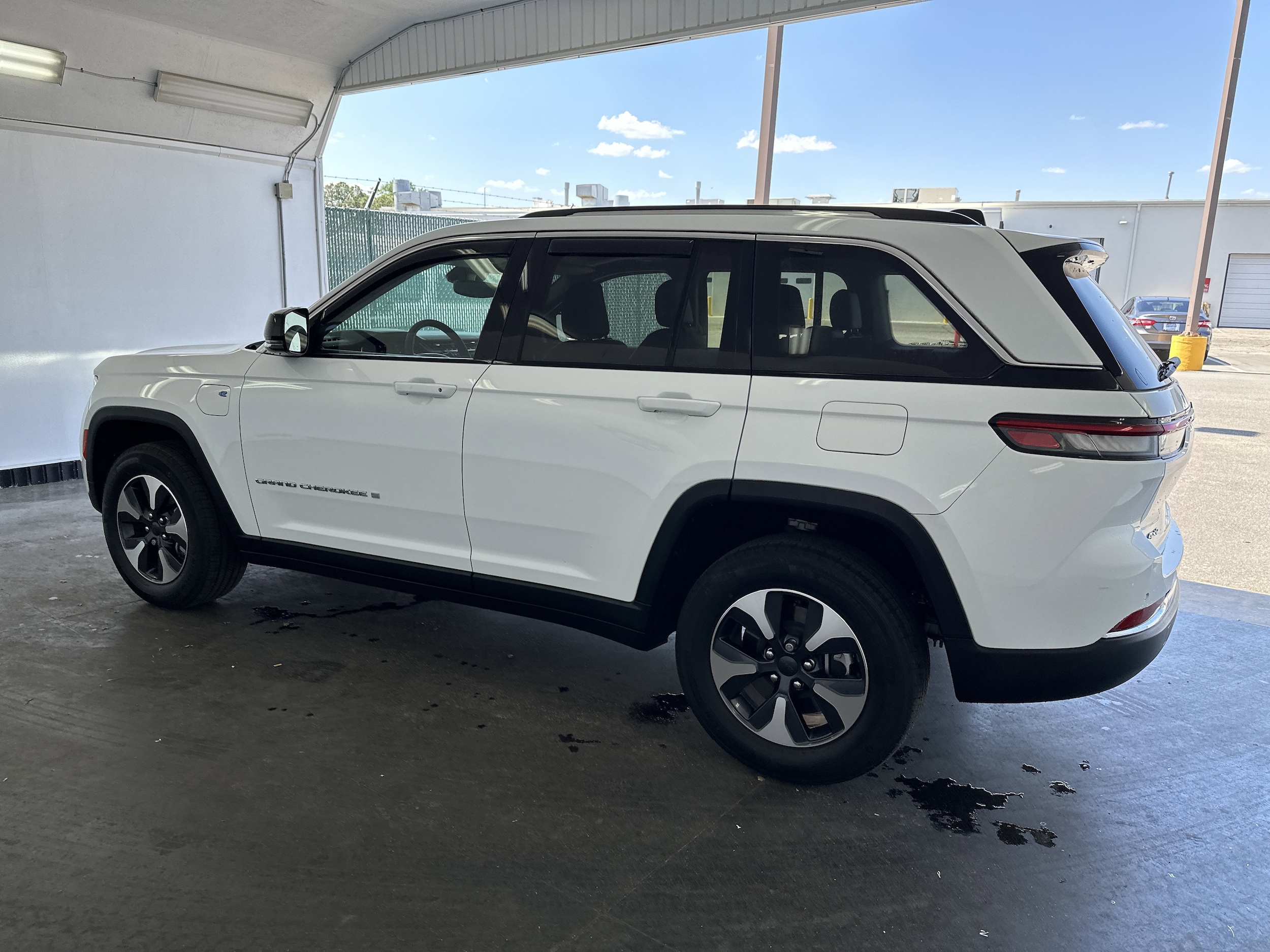 2022 Jeep Grand Cherokee 4xe photo 4