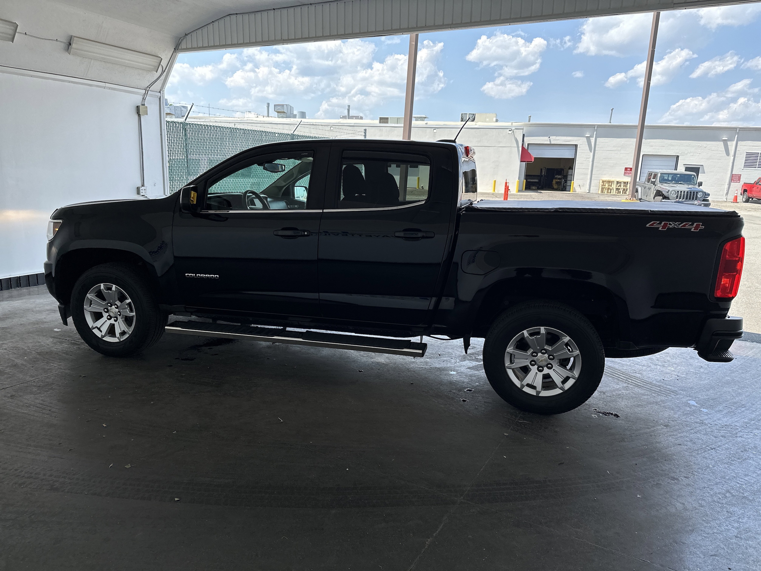 2020 Chevrolet Colorado 4WD LT photo 4