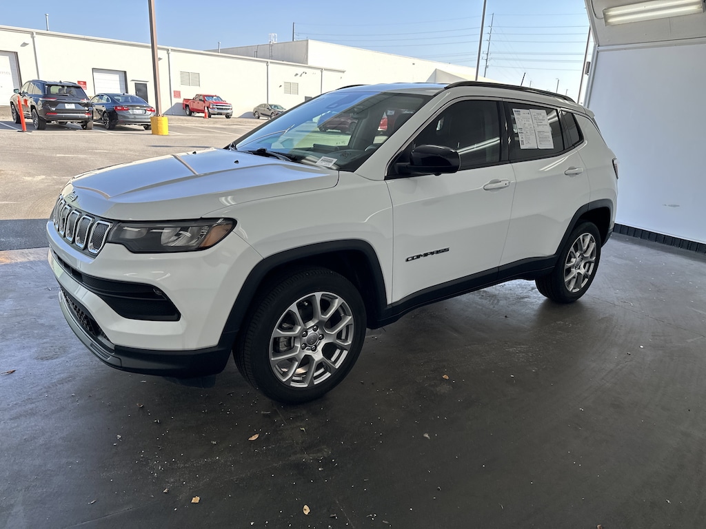 Used 2022 Jeep Compass Latitude Lux SUV