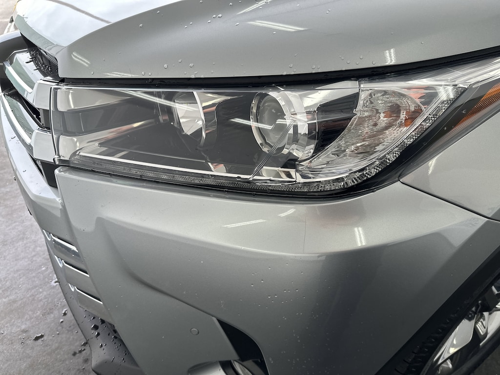 Used 2017 Toyota Highlander Limited Platinum SUV