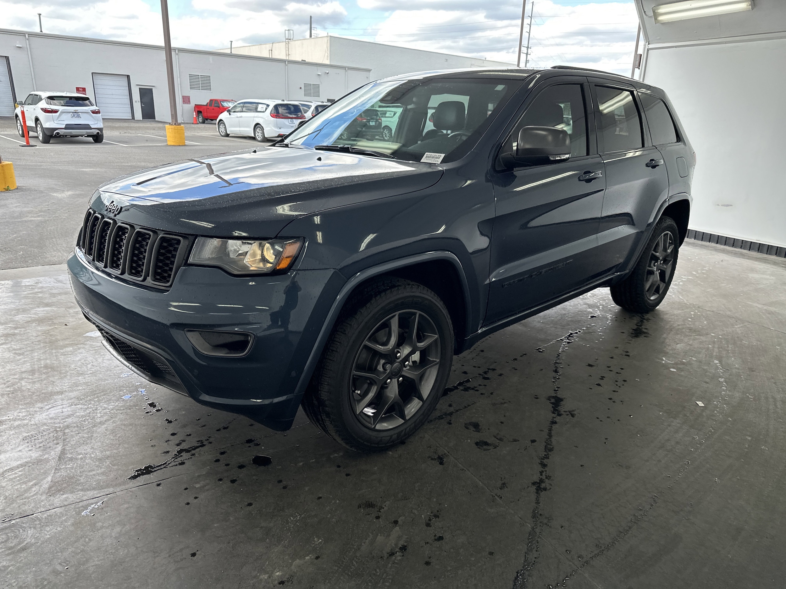 2021 Jeep Grand Cherokee 80th Anniversary photo 2