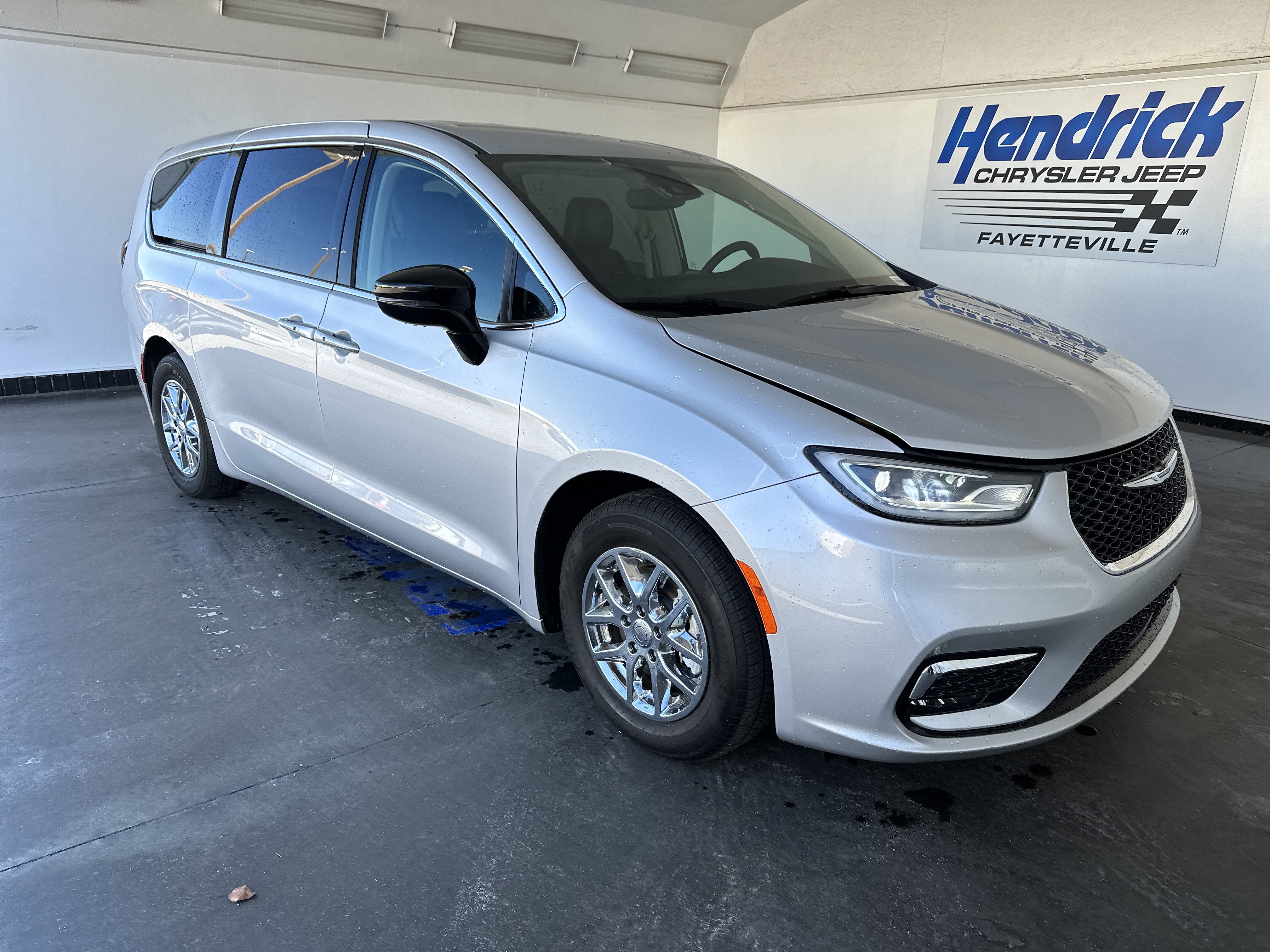  Chrysler Pacifica