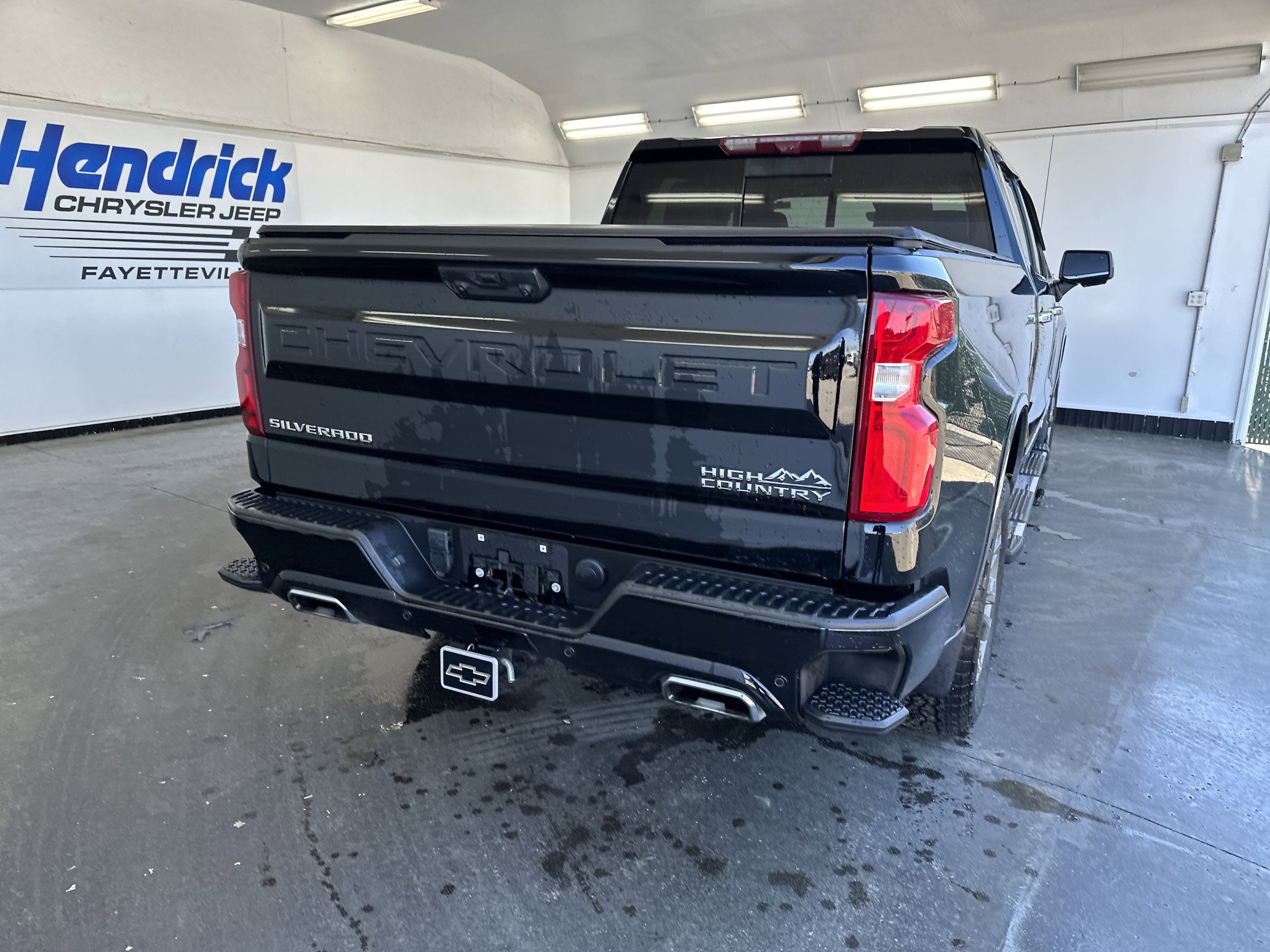 2024 Chevrolet Silverado 1500 High Country photo 6