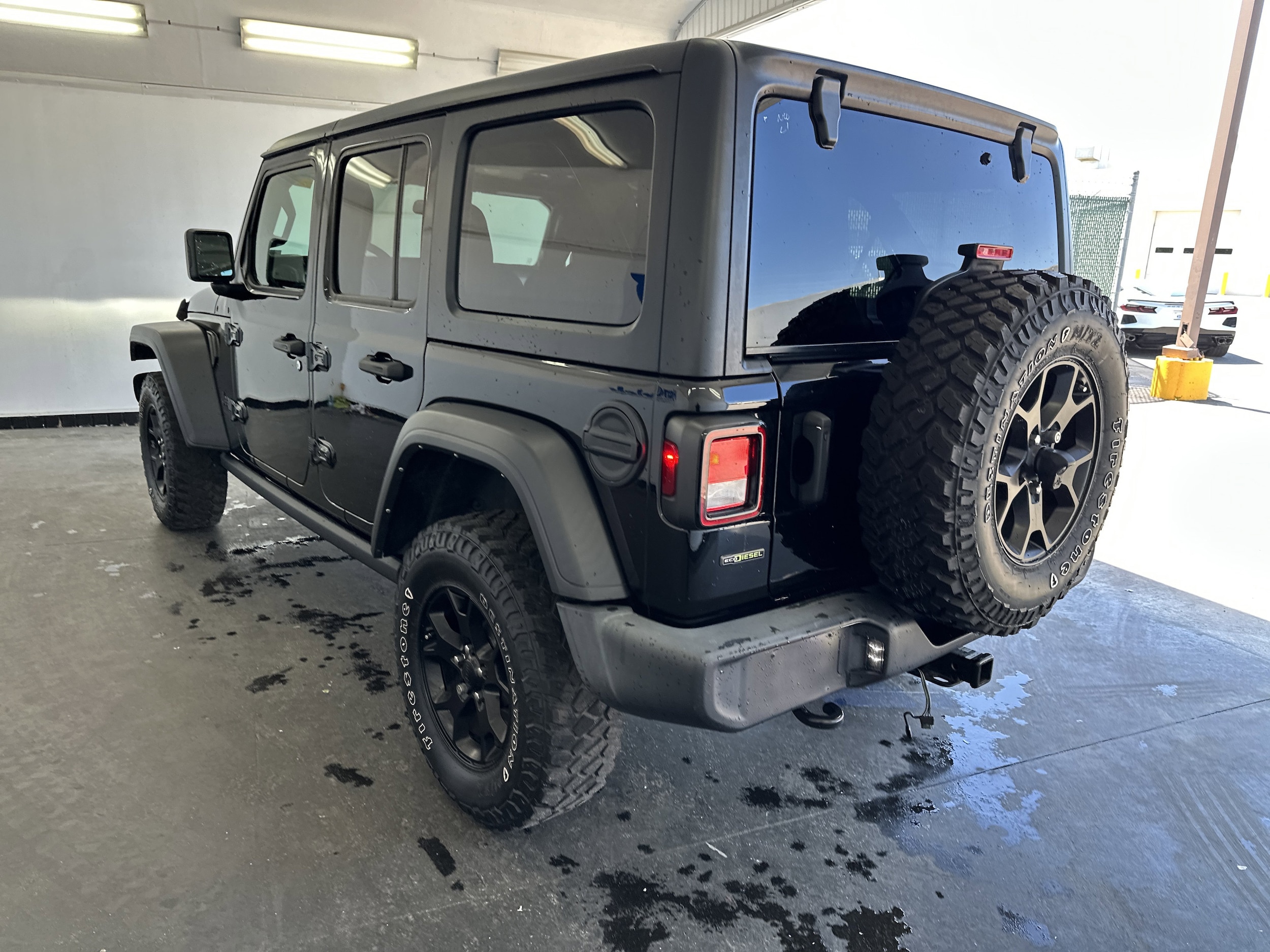 2022 Jeep Wrangler Unlimited Willys photo 5