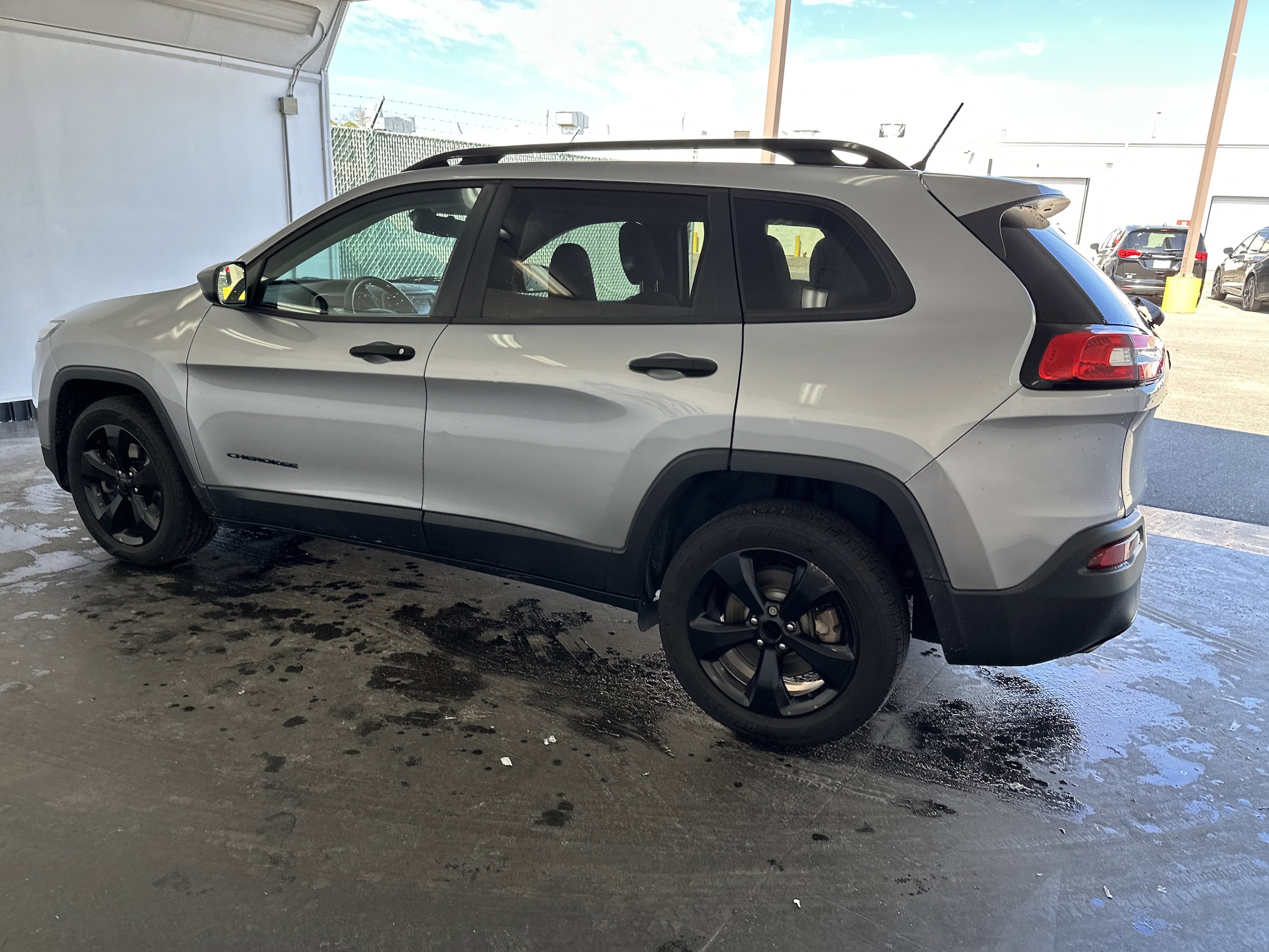2017 Jeep Cherokee Altitude photo 5