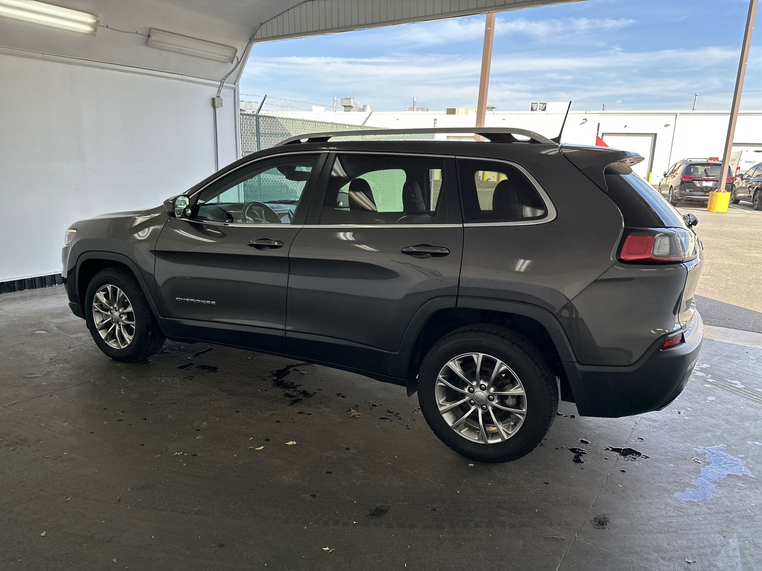 2019 Jeep Cherokee Latitude Plus photo 5