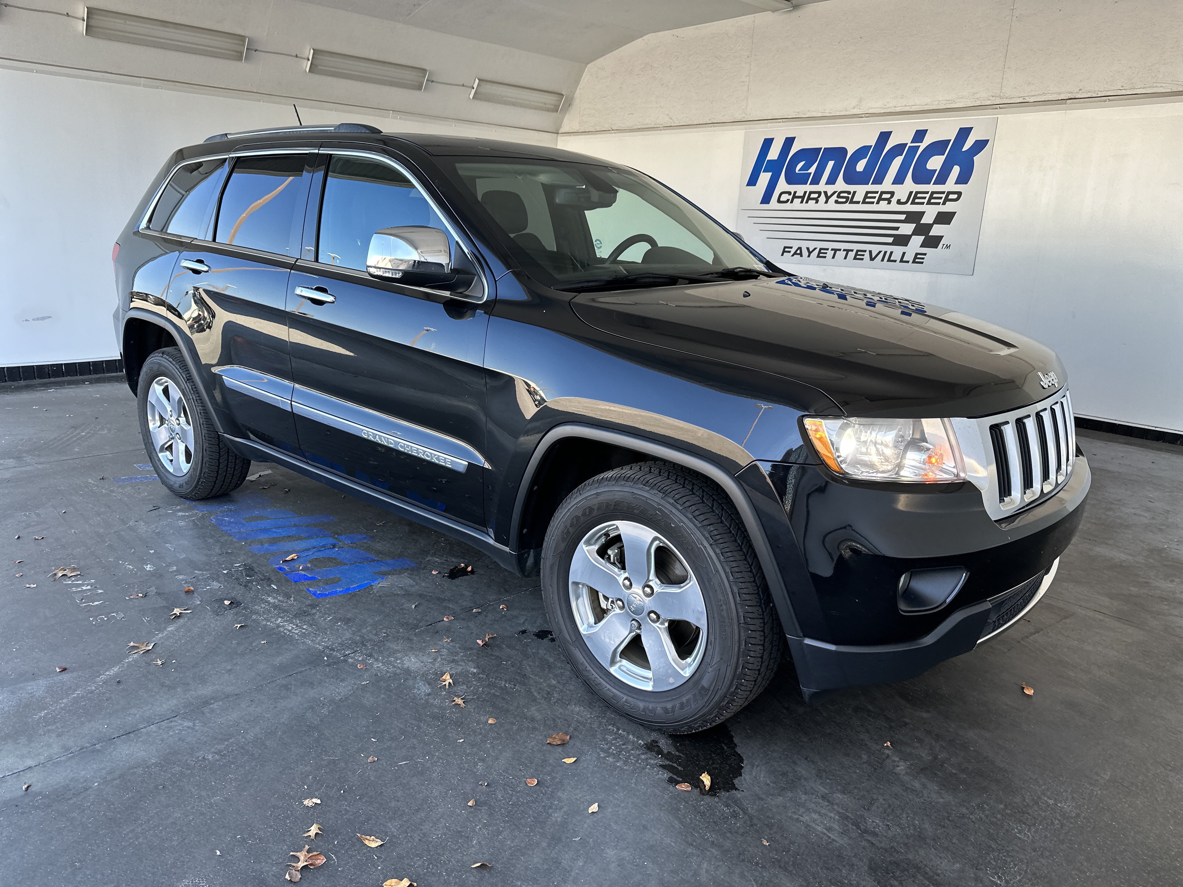 Used 2012 Jeep Grand Cherokee Limited SUV