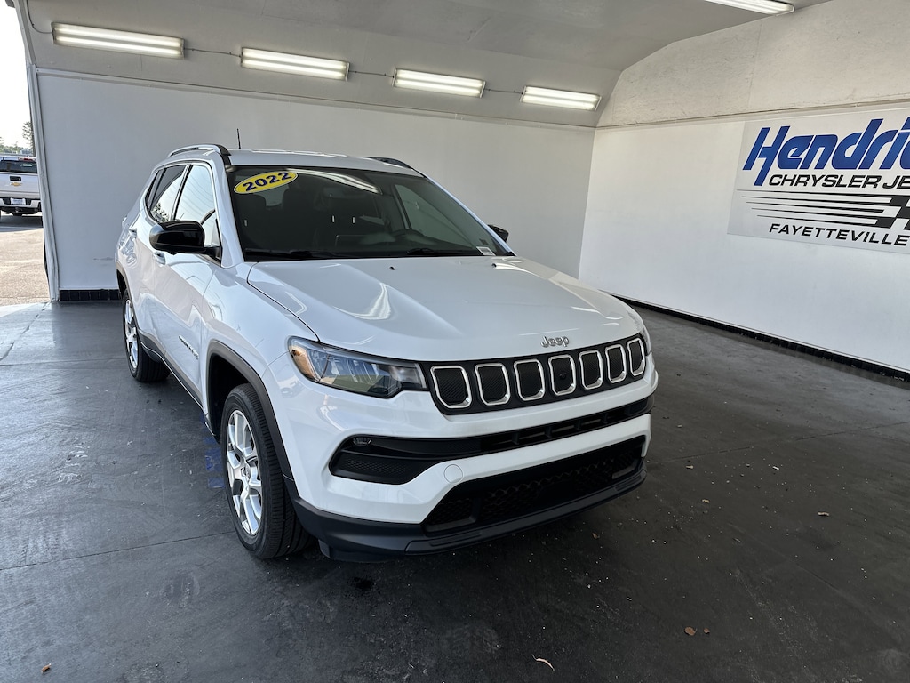 Used 2022 Jeep Compass Latitude Lux SUV