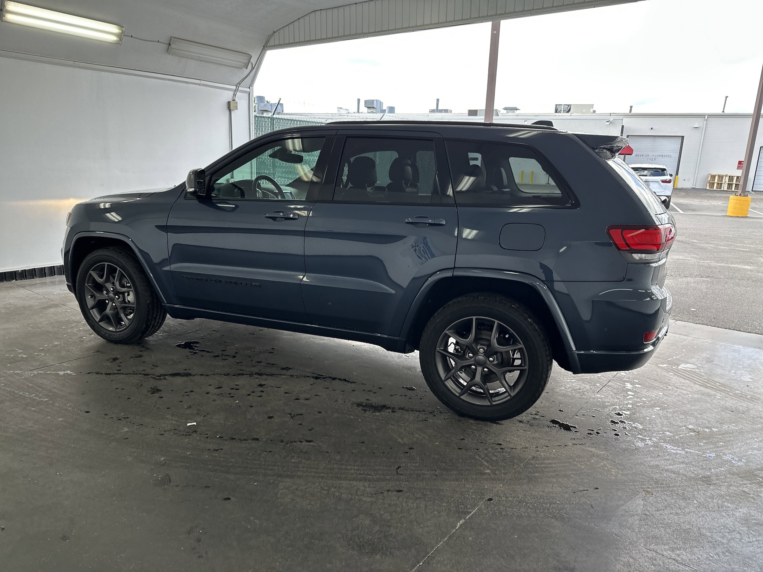 2021 Jeep Grand Cherokee 80th Anniversary photo 5