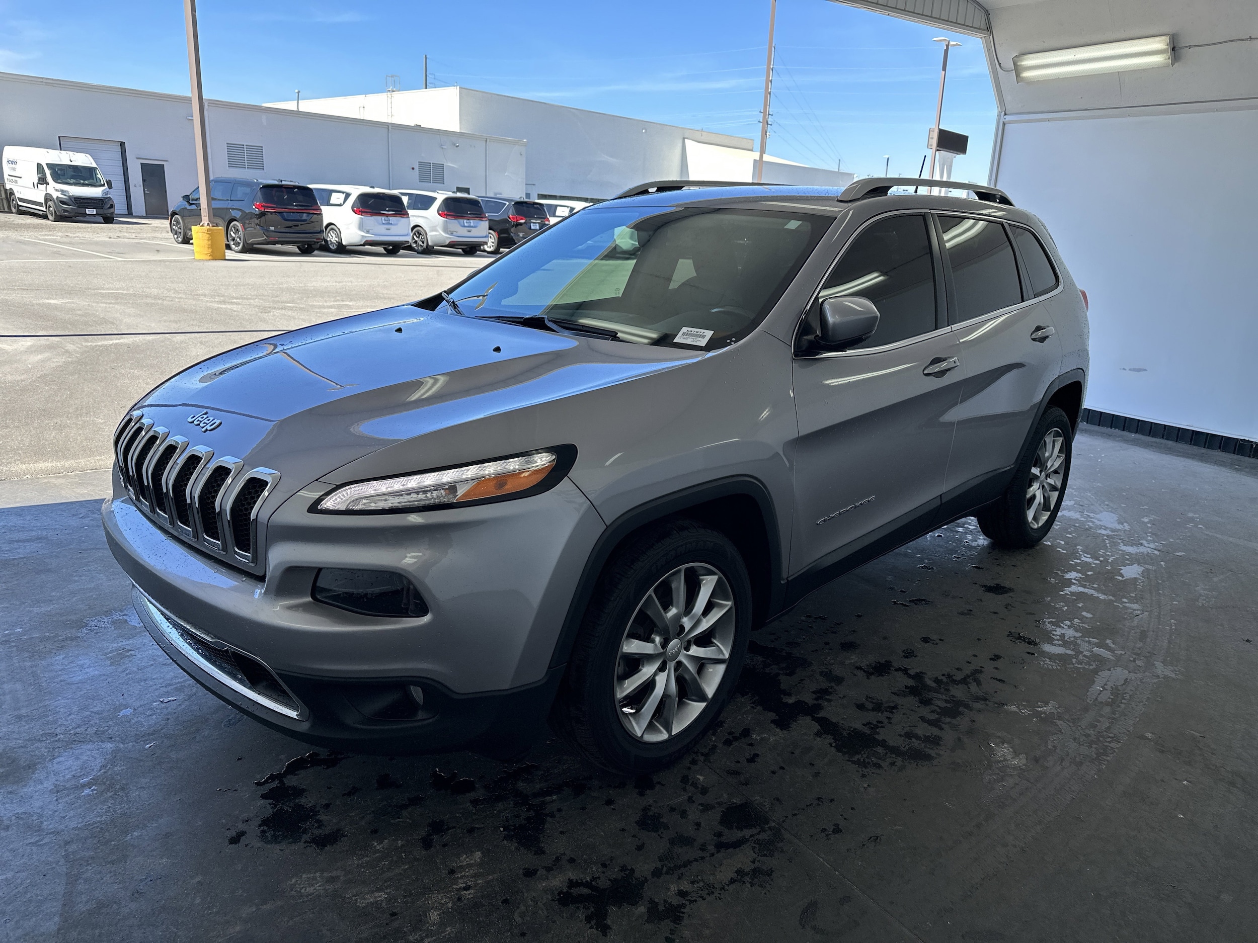 2018 Jeep Cherokee Limited photo 2