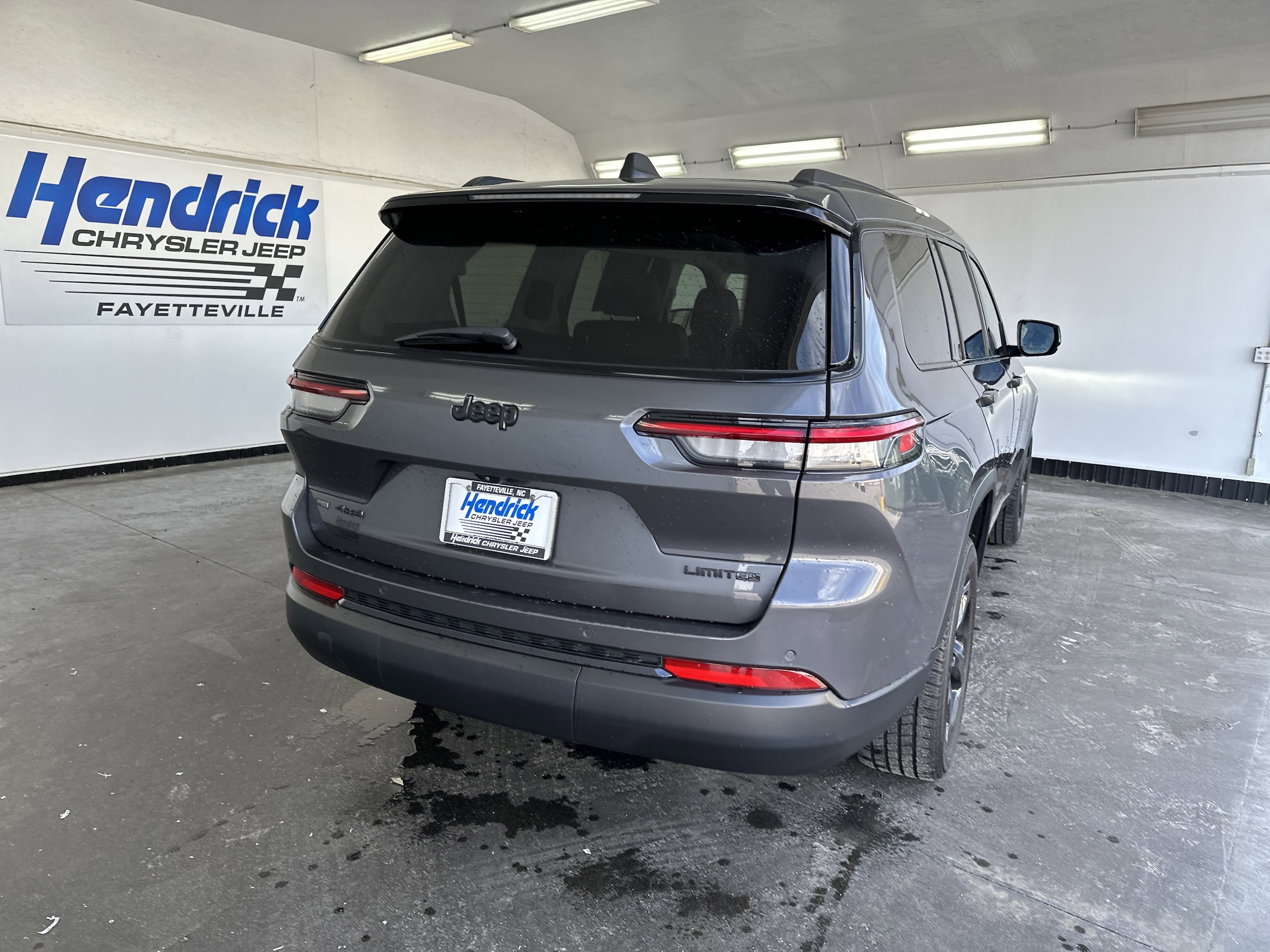 2023 Jeep Grand Cherokee L Limited photo 6