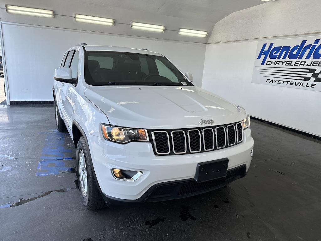 Used 2018 Jeep Grand Cherokee Laredo E SUV